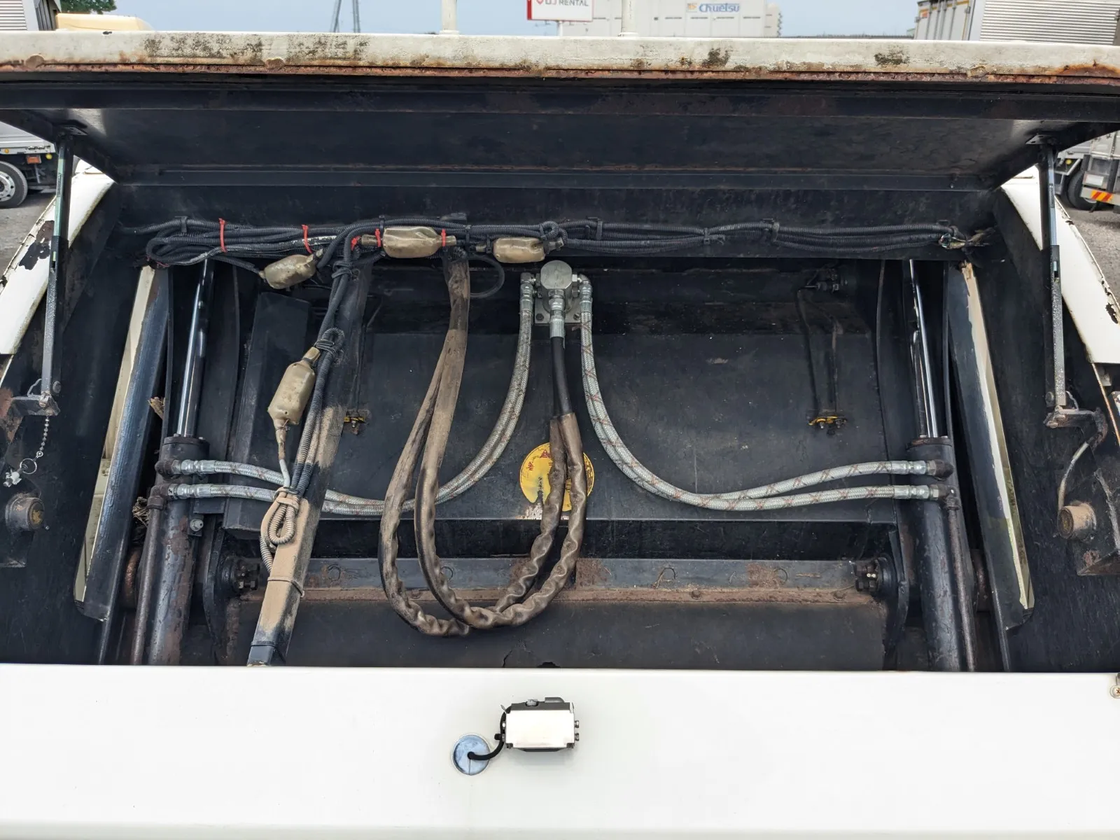 vehicle_image_20260722094300awX7gJzqig.webp