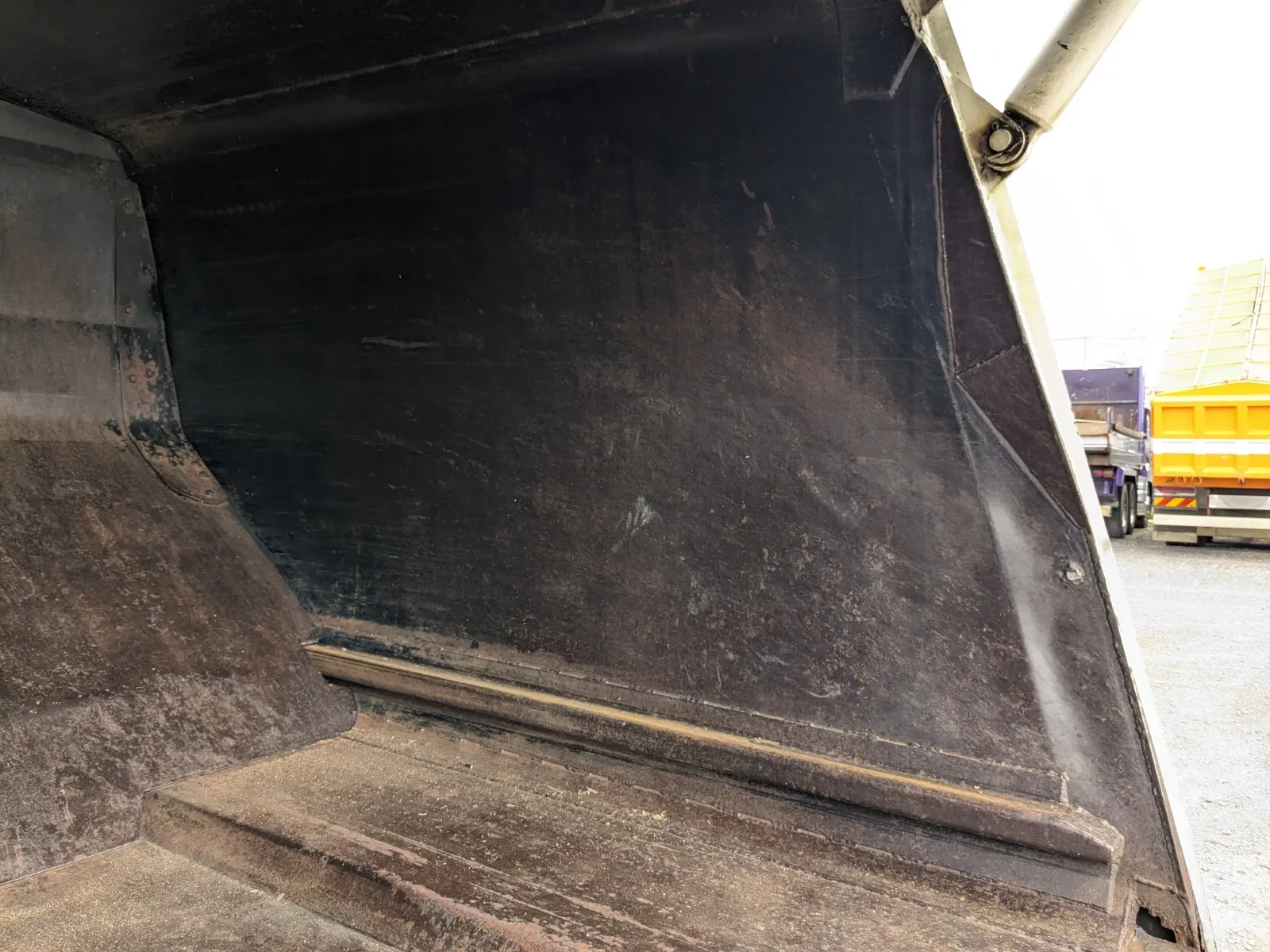 vehicle_image_202607220943033ZjGtHgWc5.webp