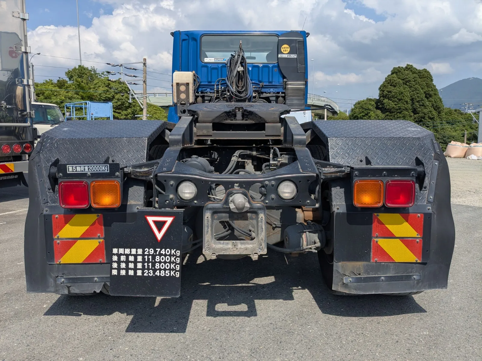 vehicle_image_20260715102500mecCXHCJ0b.webp