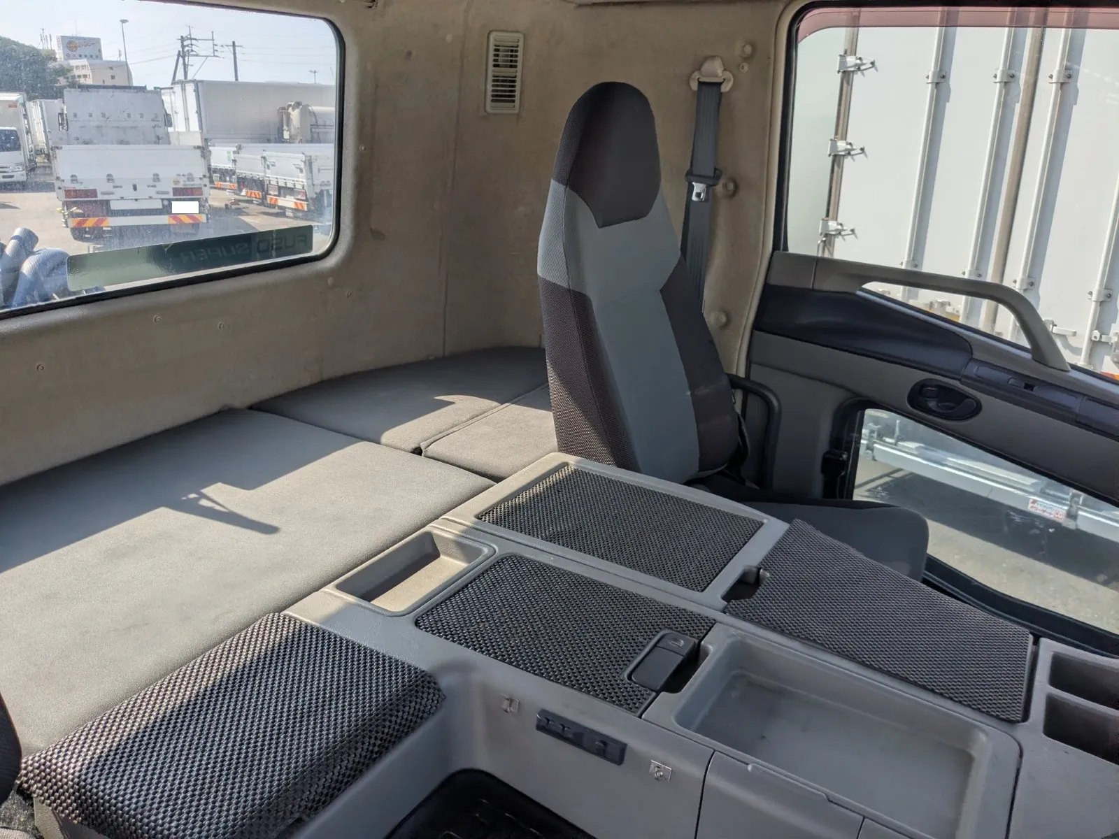 vehicle_image_20260715102509XYfl9F1mqP.webp