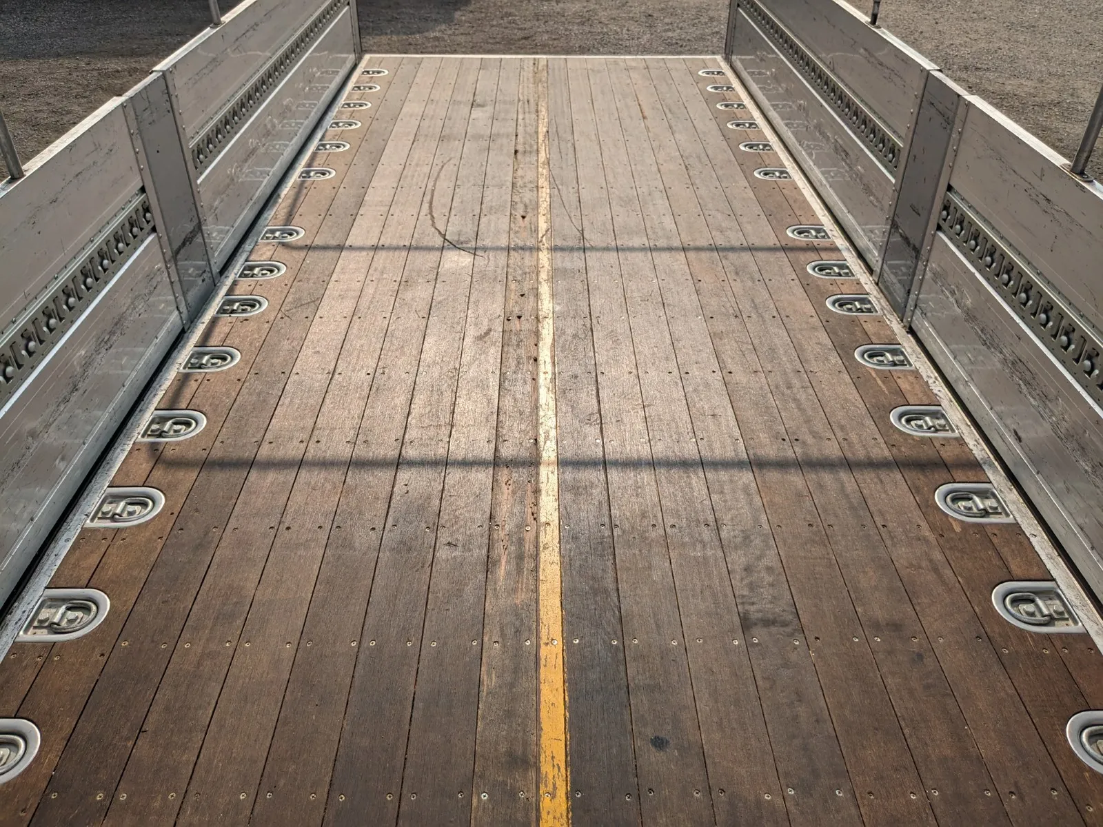 vehicle_image_20260723163428goYPXP6aTJ.webp