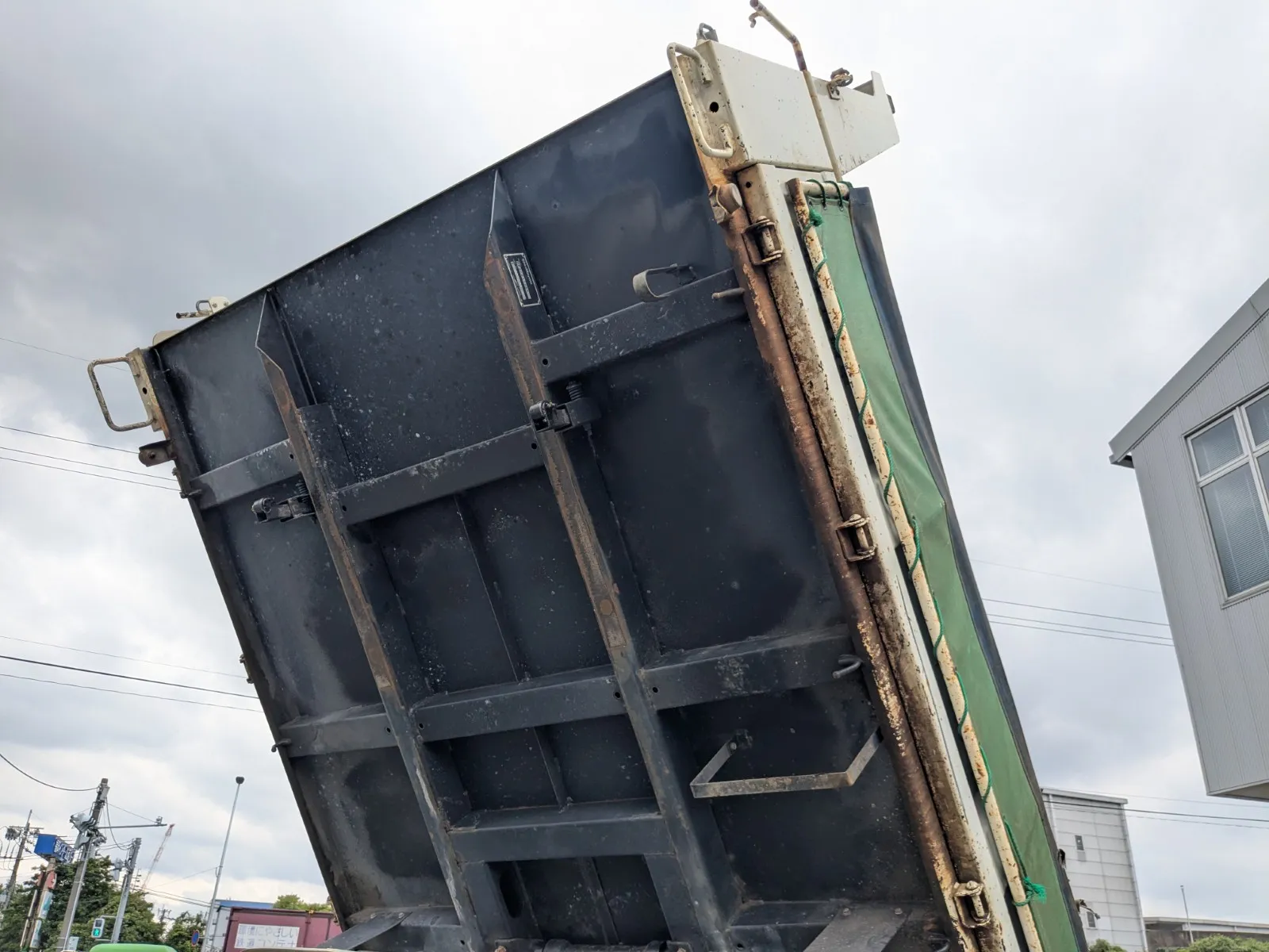 vehicle_image_20260708132815pGVS4D6Nlb.webp