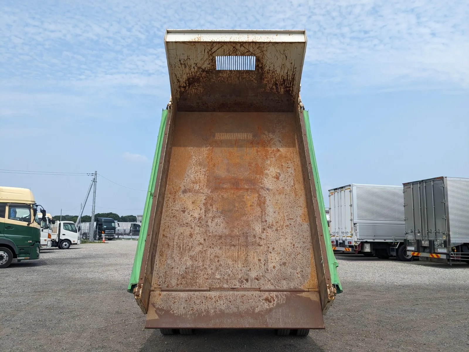 vehicle_image_202607231135334oUZFPI9Kt.webp