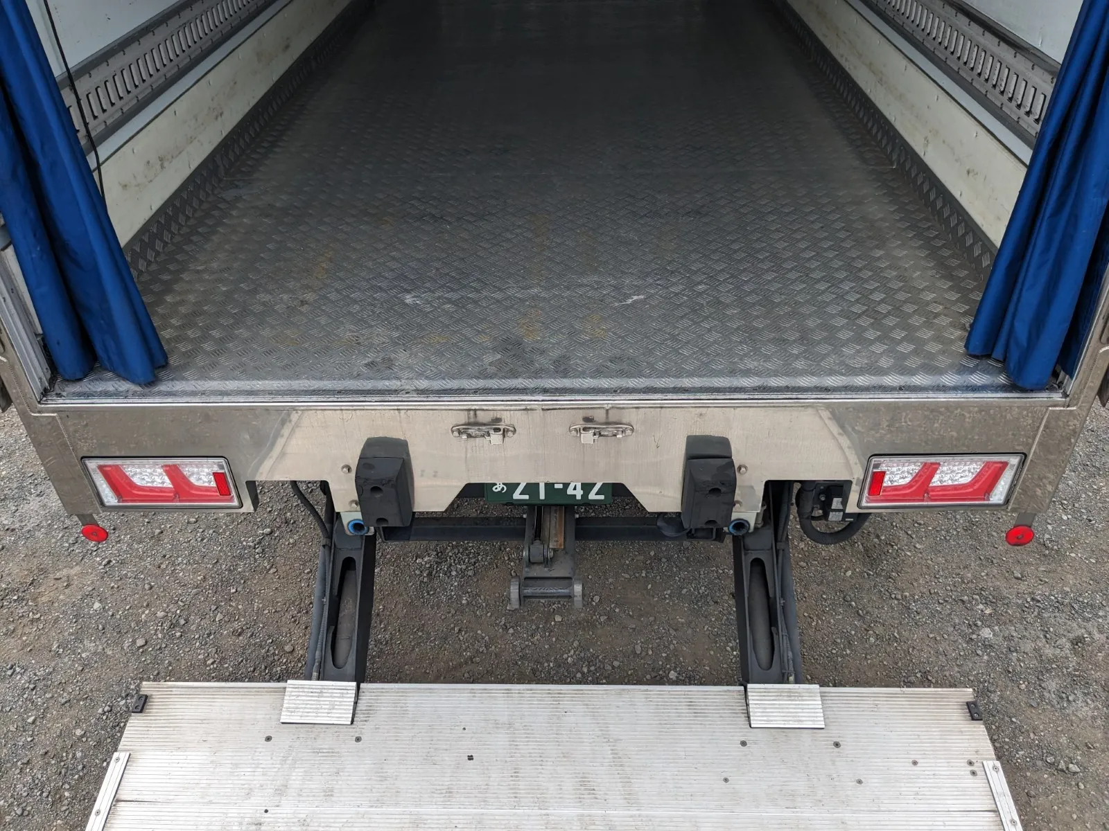 vehicle_image_20260716090048Mz3BQZCqmA.webp