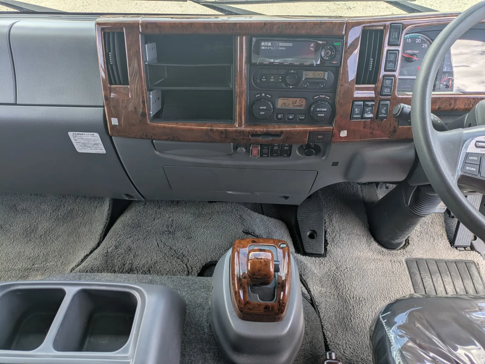 vehicle_image_20260806095053SAsZJfsdDF.webp