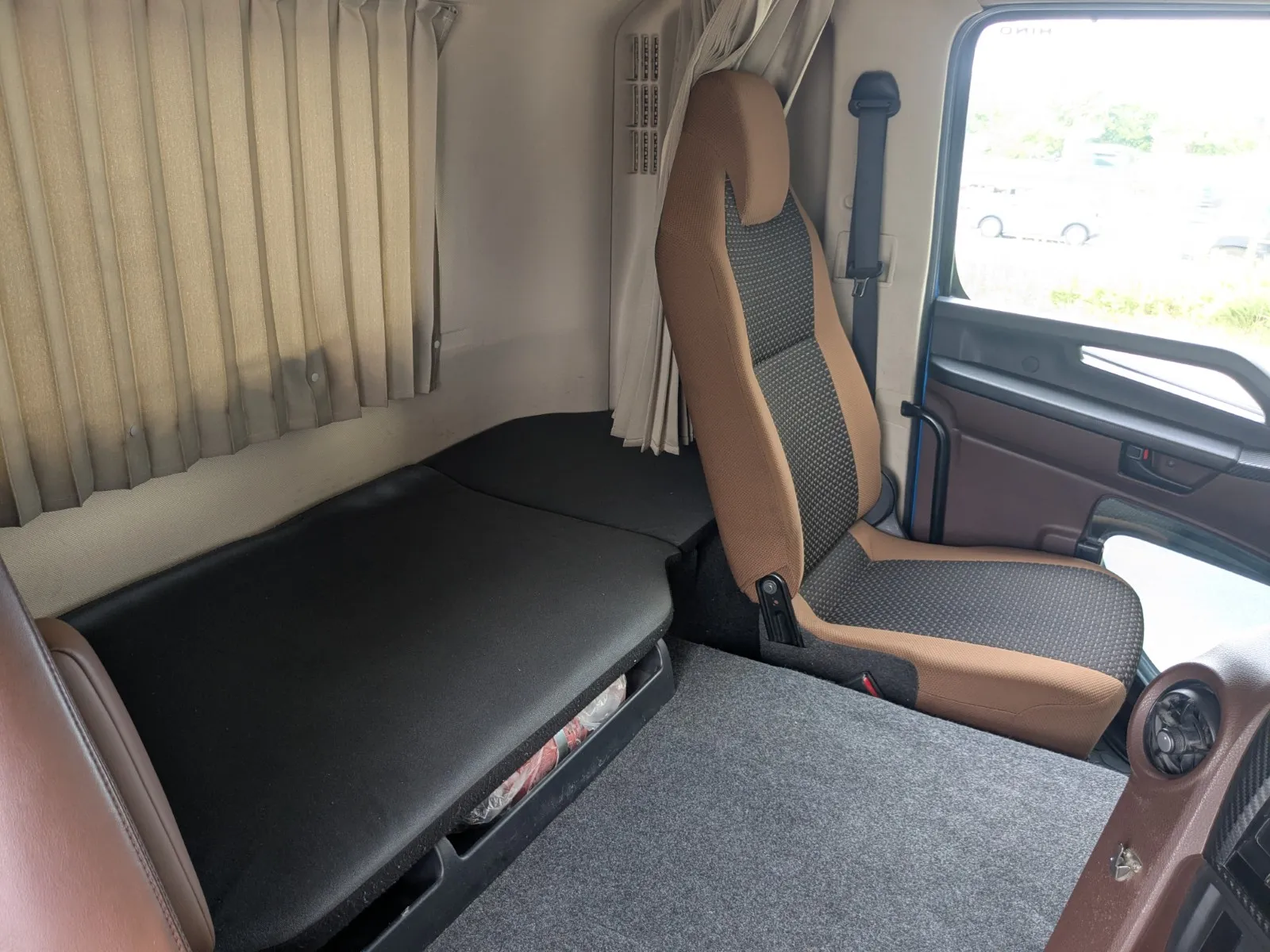 vehicle_image_20260716111049nRomNOrfYg.webp