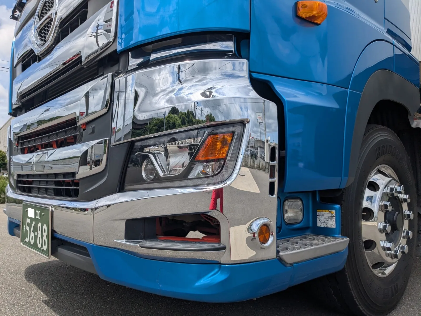 vehicle_image_20260716111053ErY4tU3mLF.webp