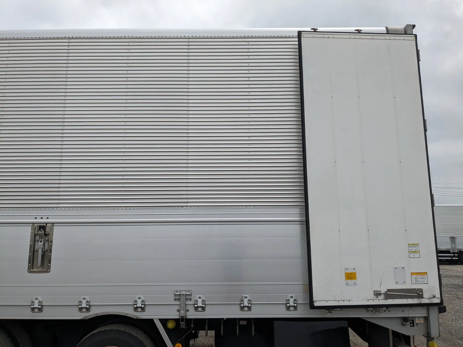 vehicle_image_20260729102328M2OPk0qYtb.webp