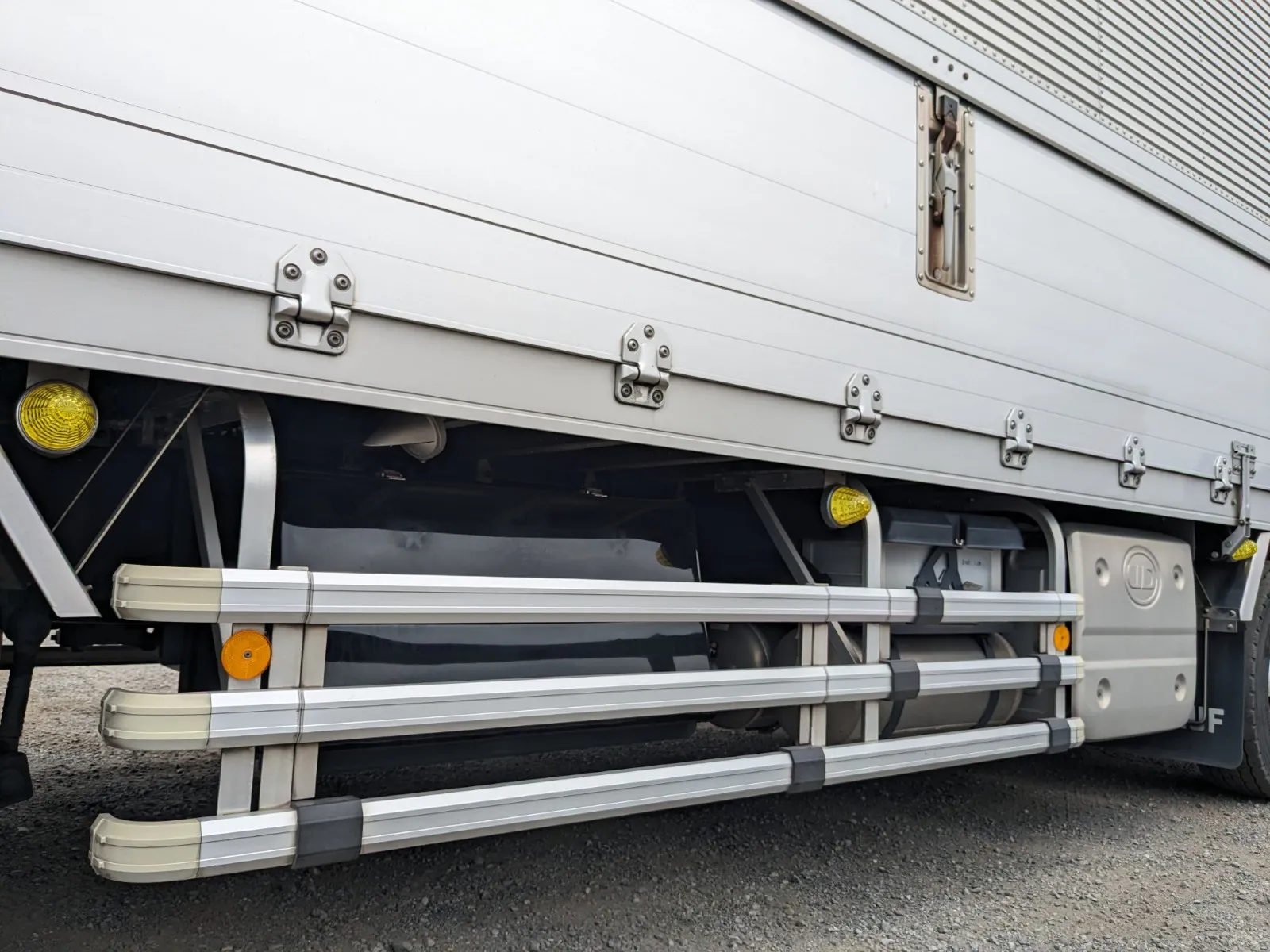 vehicle_image_20260729102333tDyCgkyoQS.webp
