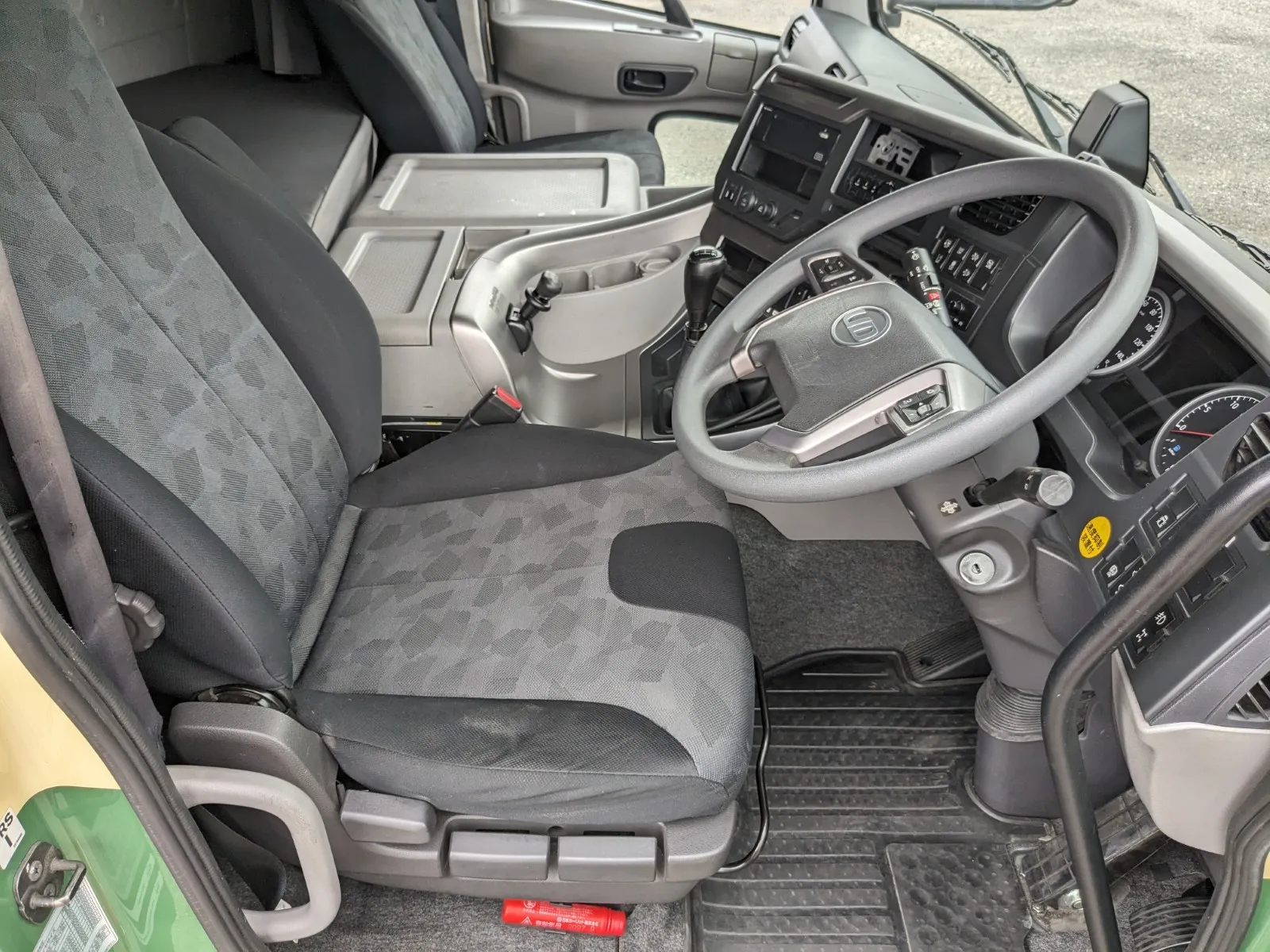 vehicle_image_20260729102335Gwa2tlAnNd.webp