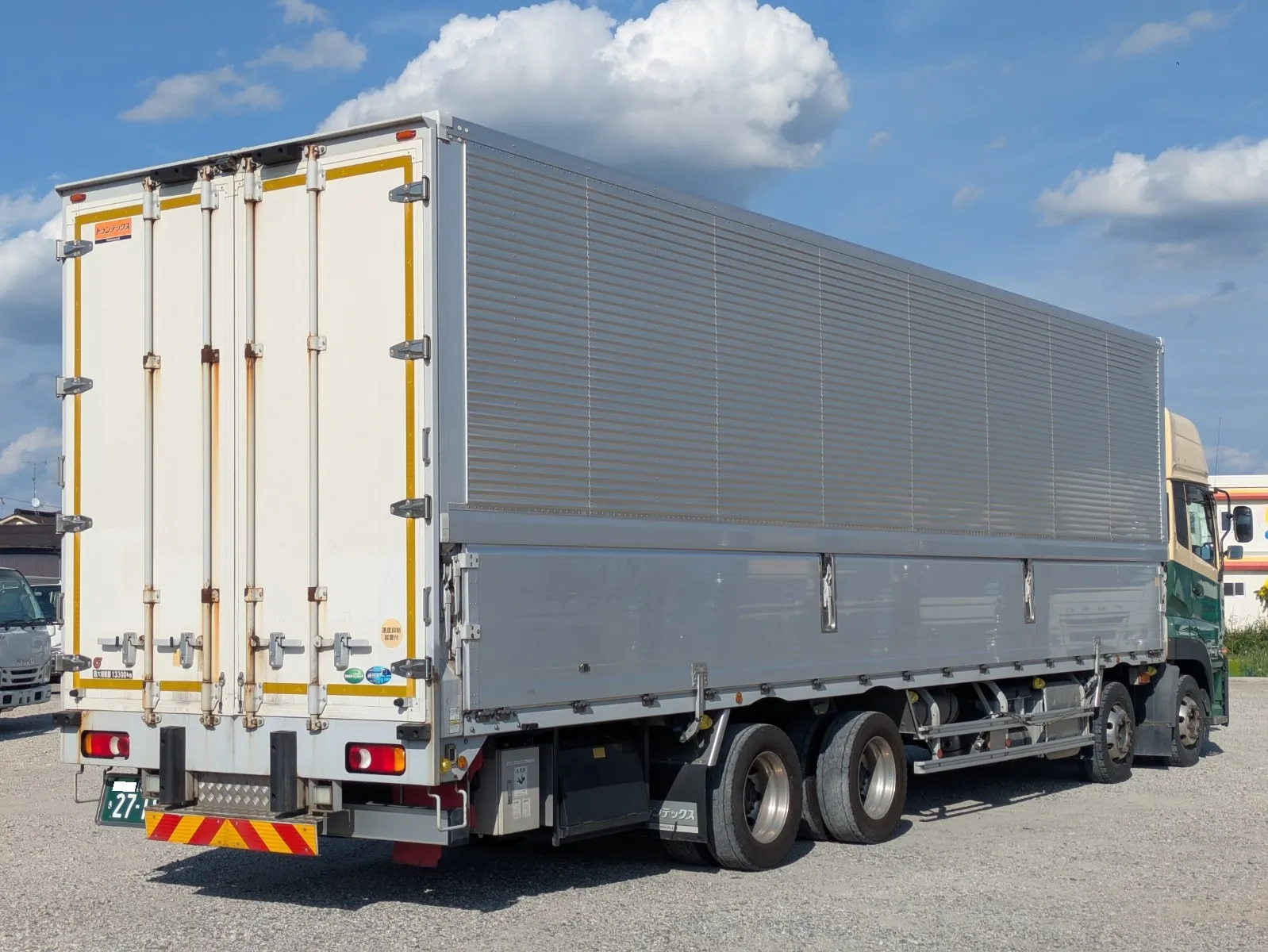 vehicle_image_20260728090918esRKEg338l.webp