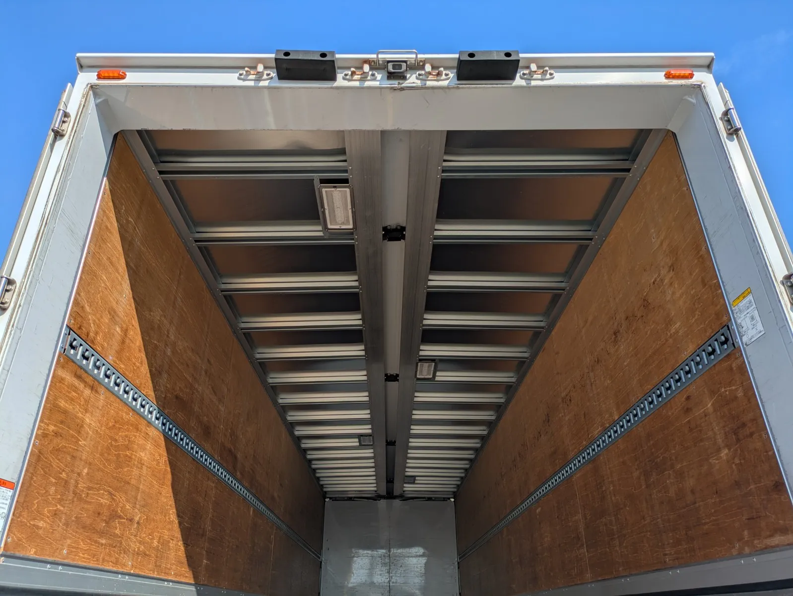 vehicle_image_20260728090919hUuH5ePfqS.webp