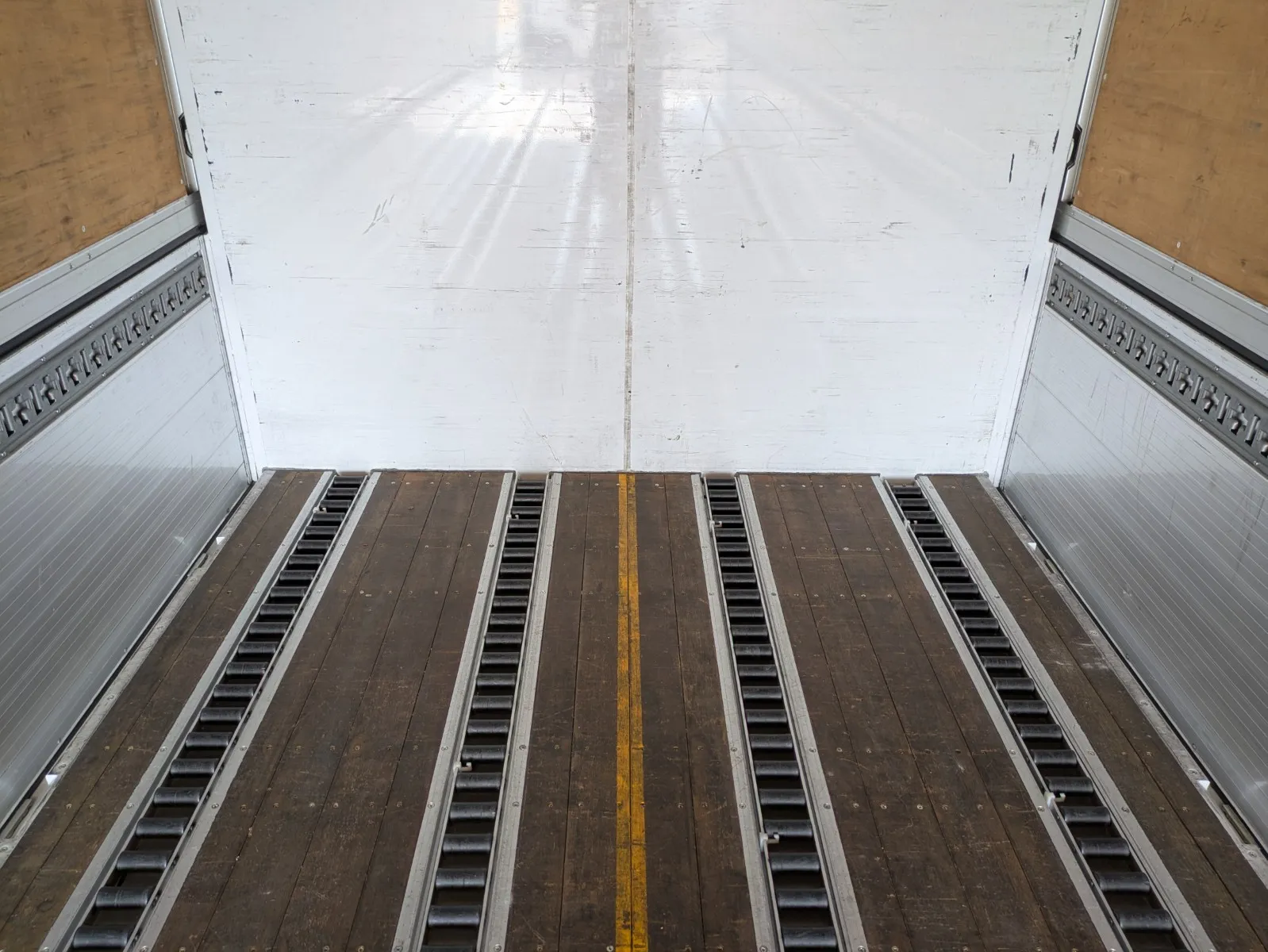 vehicle_image_202607280909209gWB6v5jAj.webp