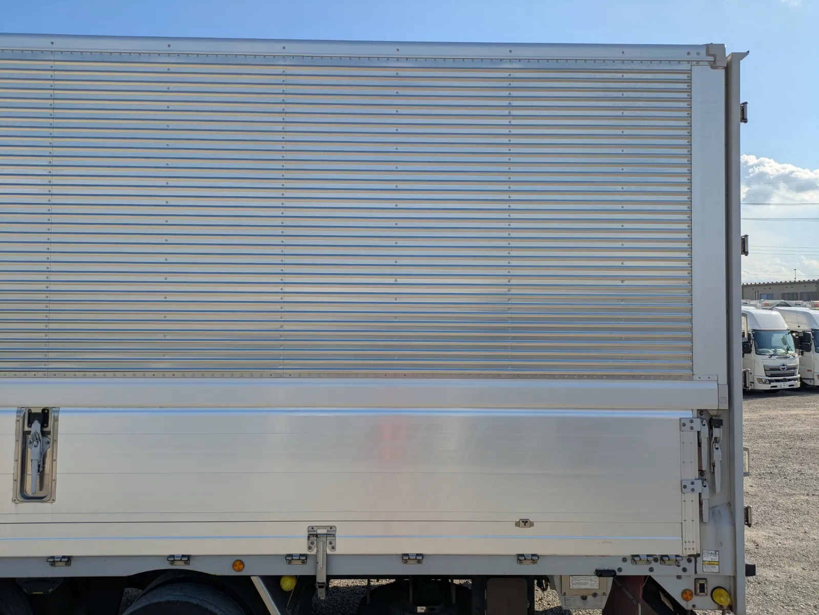 vehicle_image_20260728090922hGb8pq9Kcj.webp