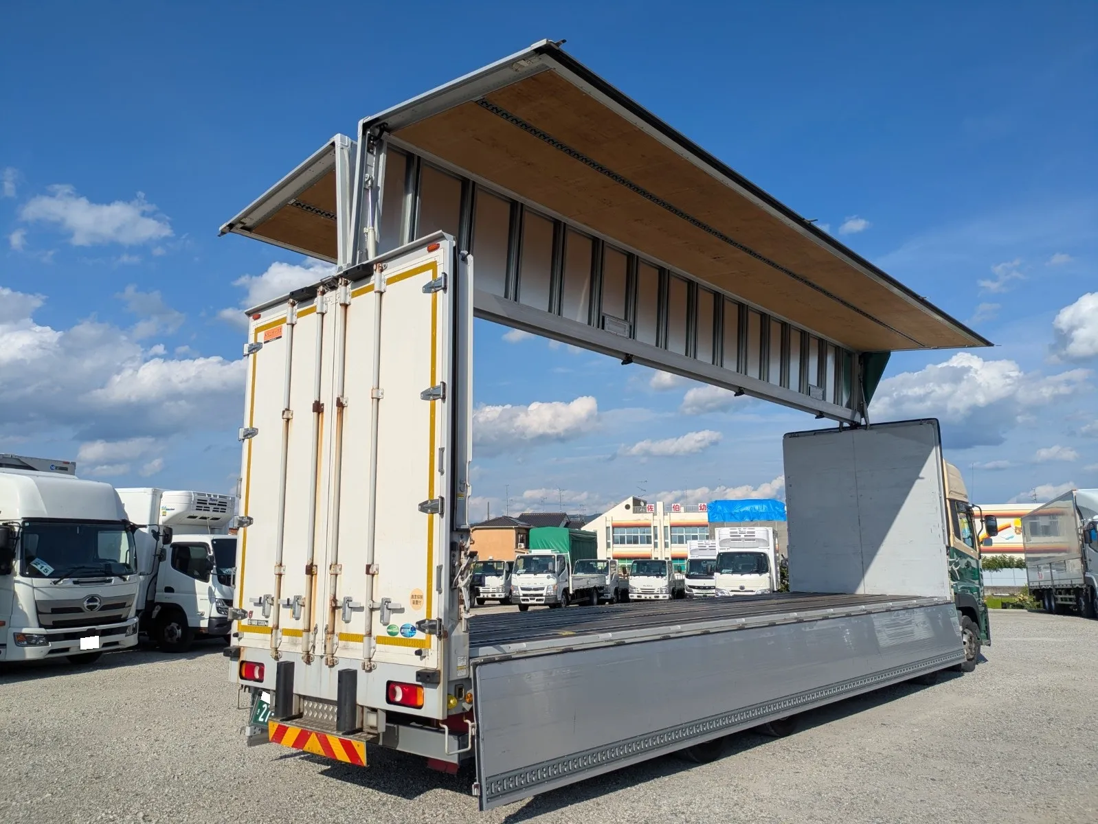vehicle_image_202607280909300YOcKDspaz.webp
