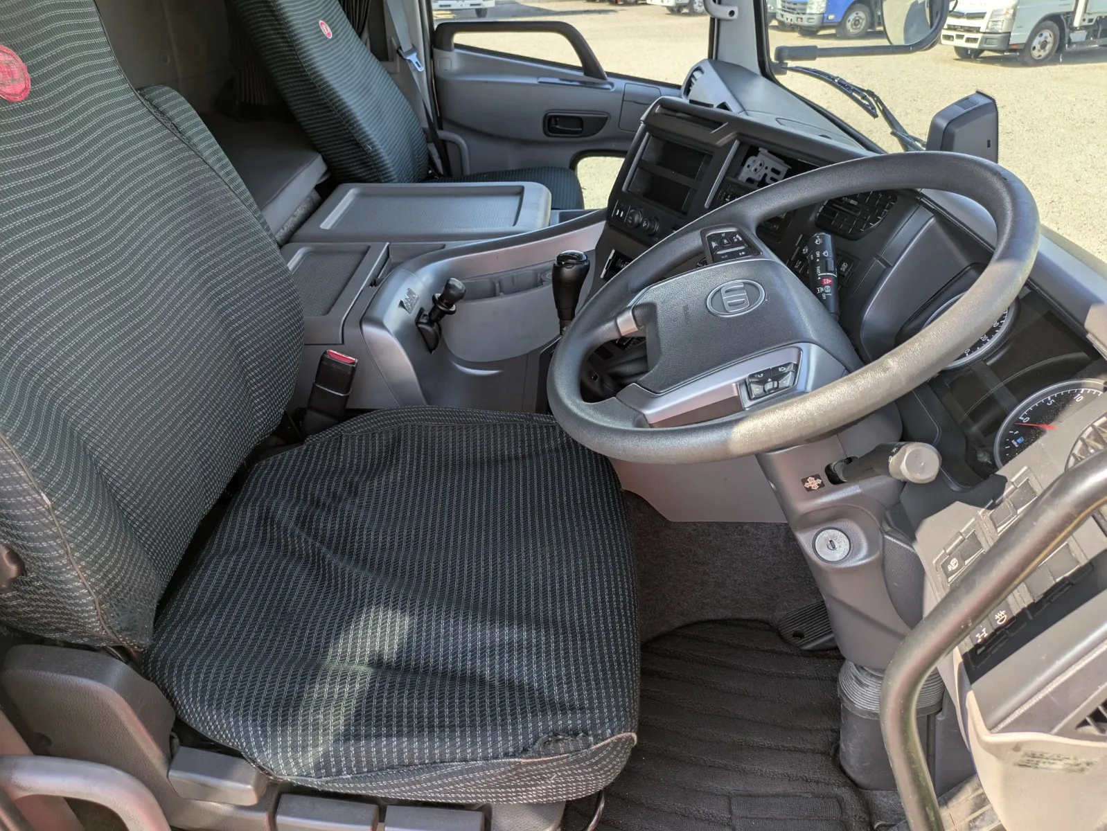vehicle_image_20260728090931FVrR1vLlKR.webp