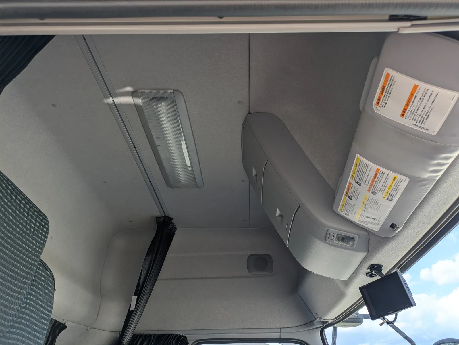 vehicle_image_20260728090932kCehGoBPLb.webp
