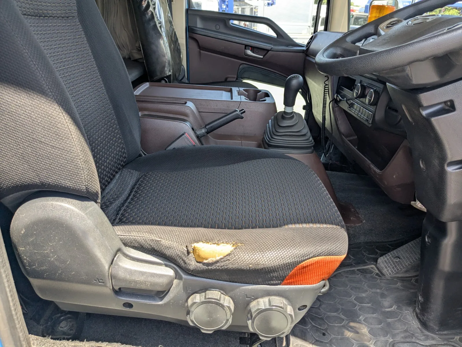 vehicle_image_20260723155303YbFifUT18V.webp