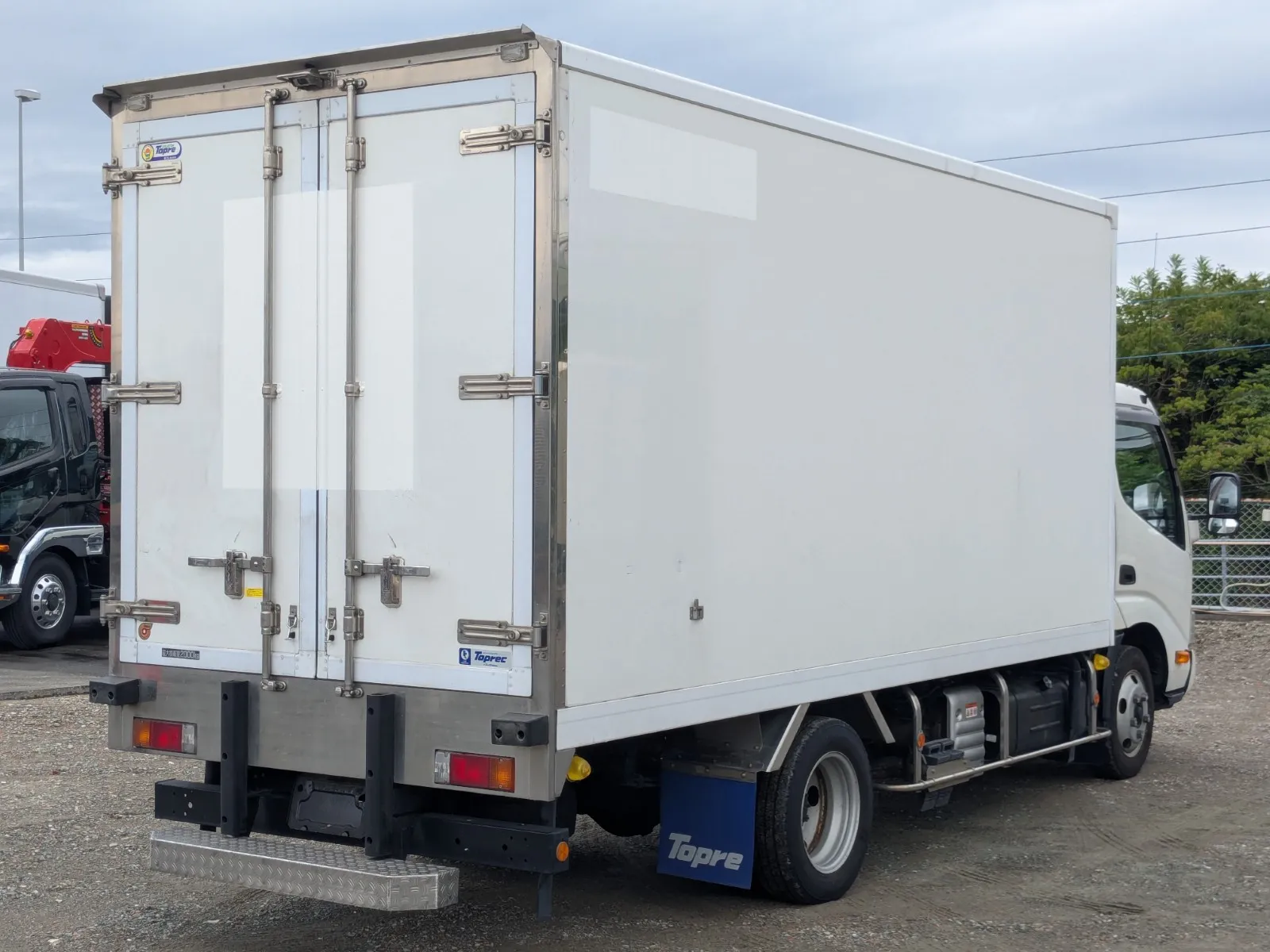 vehicle_image_20260707113111OrNpeJiqKG.webp