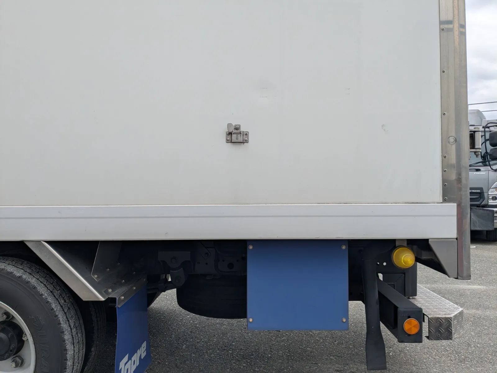 vehicle_image_20260707113118OspE4eOzgU.webp