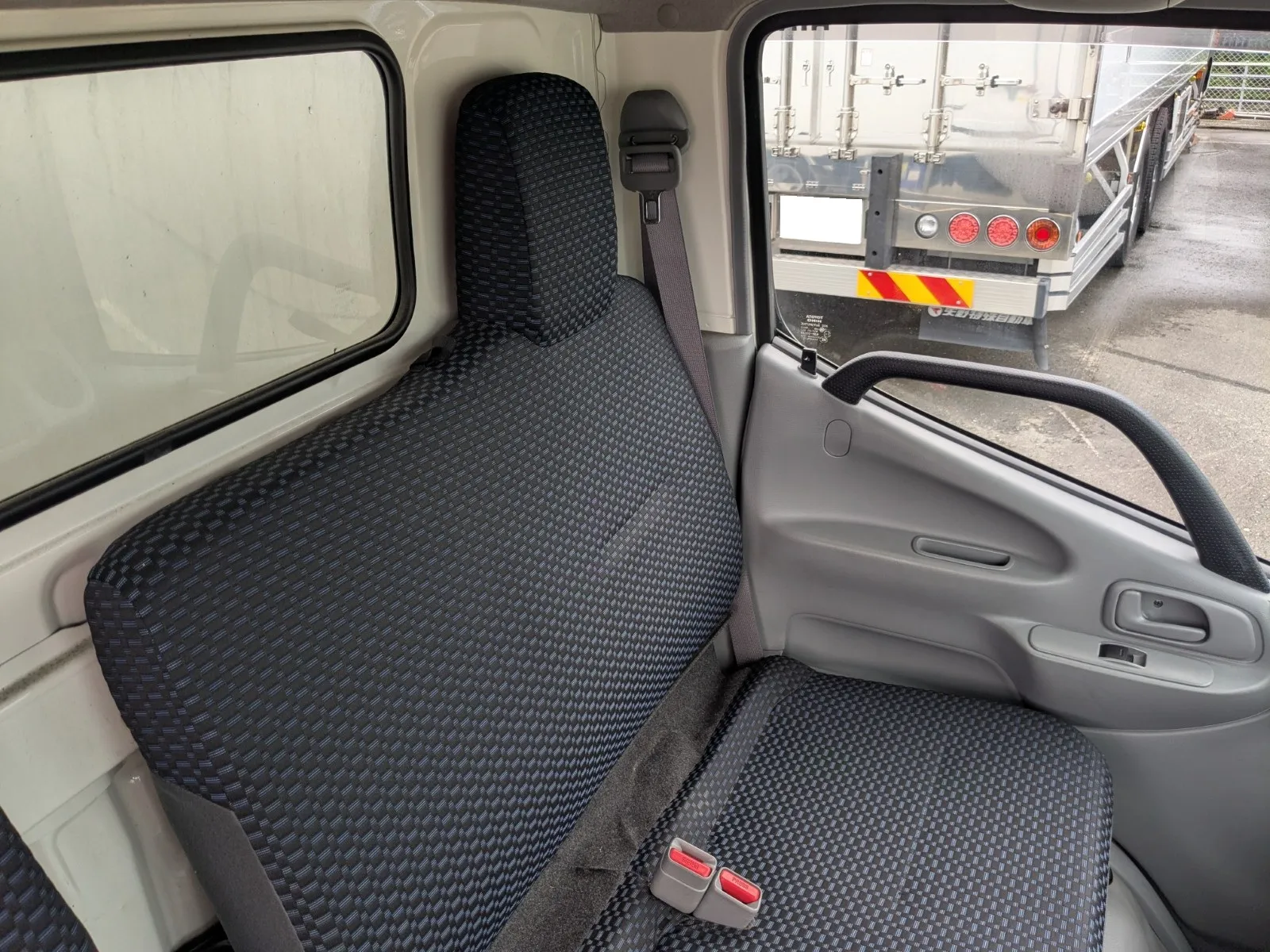 vehicle_image_20260707113122kbk6gAUVgo.webp