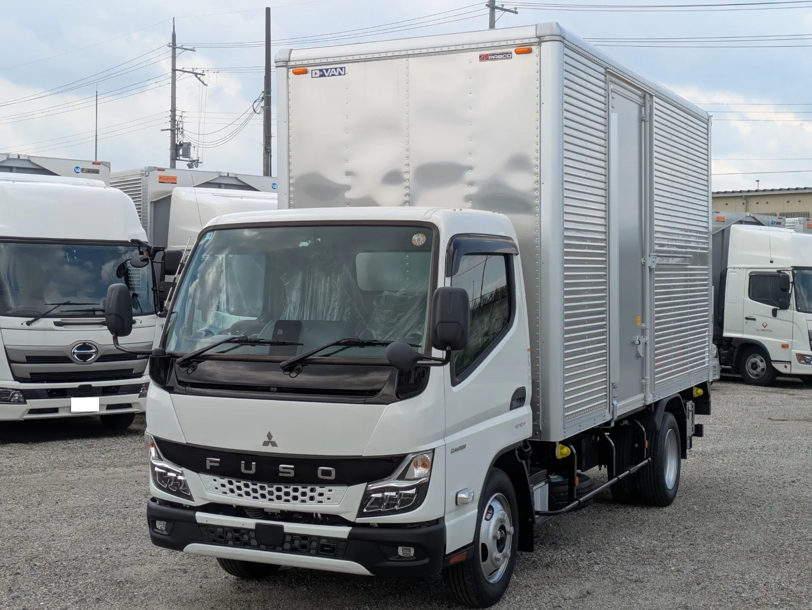 vehicle_image_20260730111822xLdDpnL2iy.webp