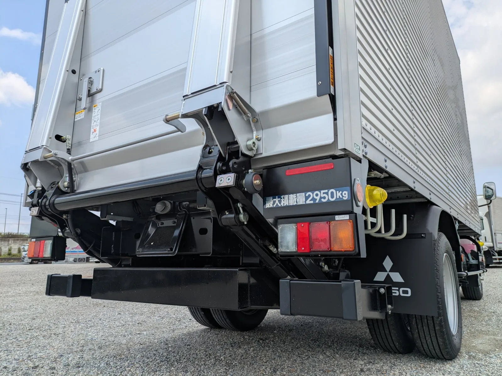 vehicle_image_20260730111825jLC6JanhDb.webp