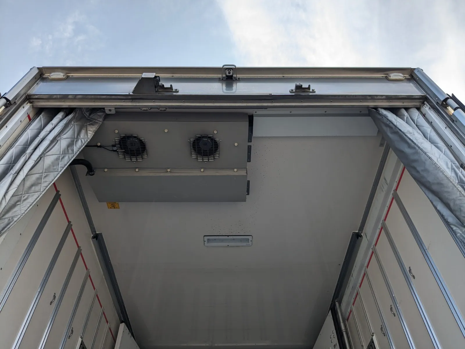 vehicle_image_20260724111912amln4XWrjQ.webp