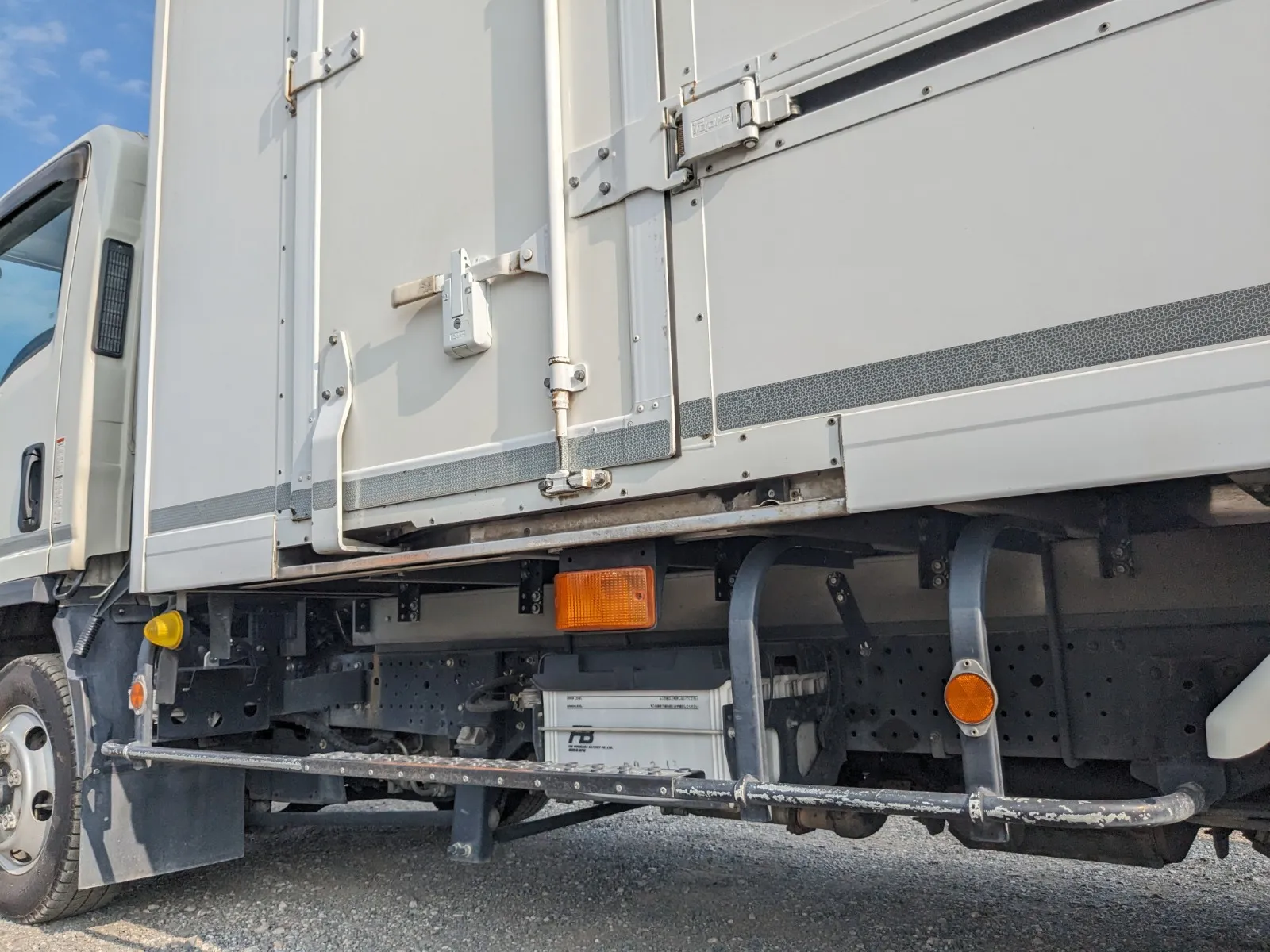 vehicle_image_20260724111917oqGglcEgsp.webp