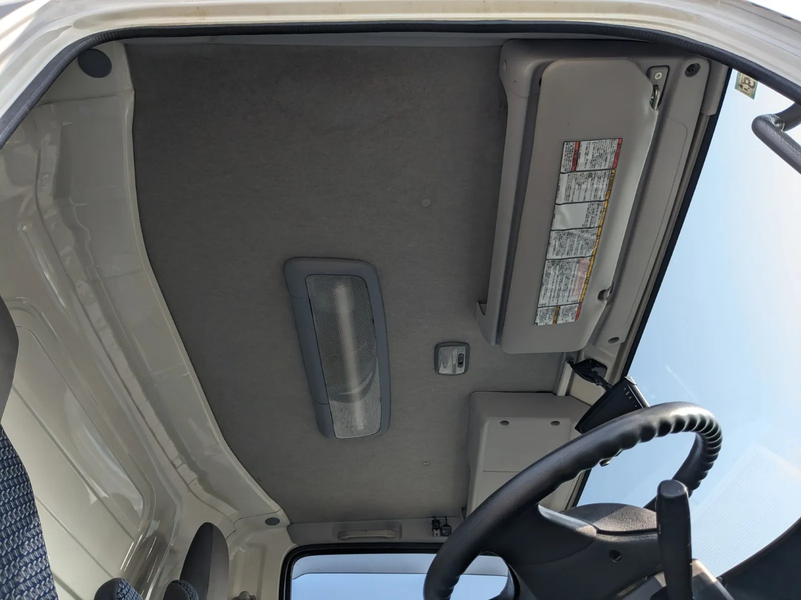 vehicle_image_20260724111920ztw0uoXpv1.webp