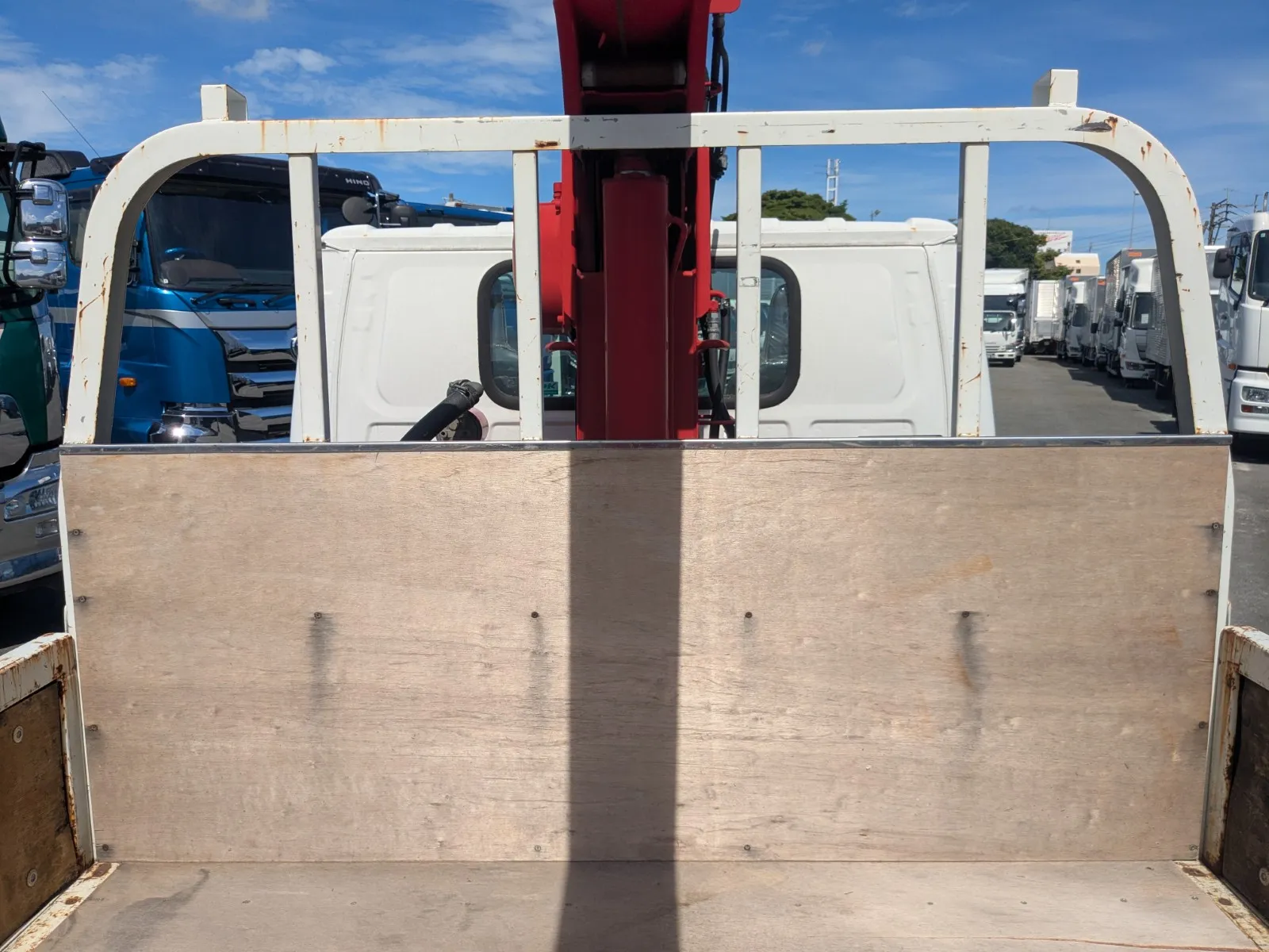 vehicle_image_20260731111017bGV0BfNHgk.webp