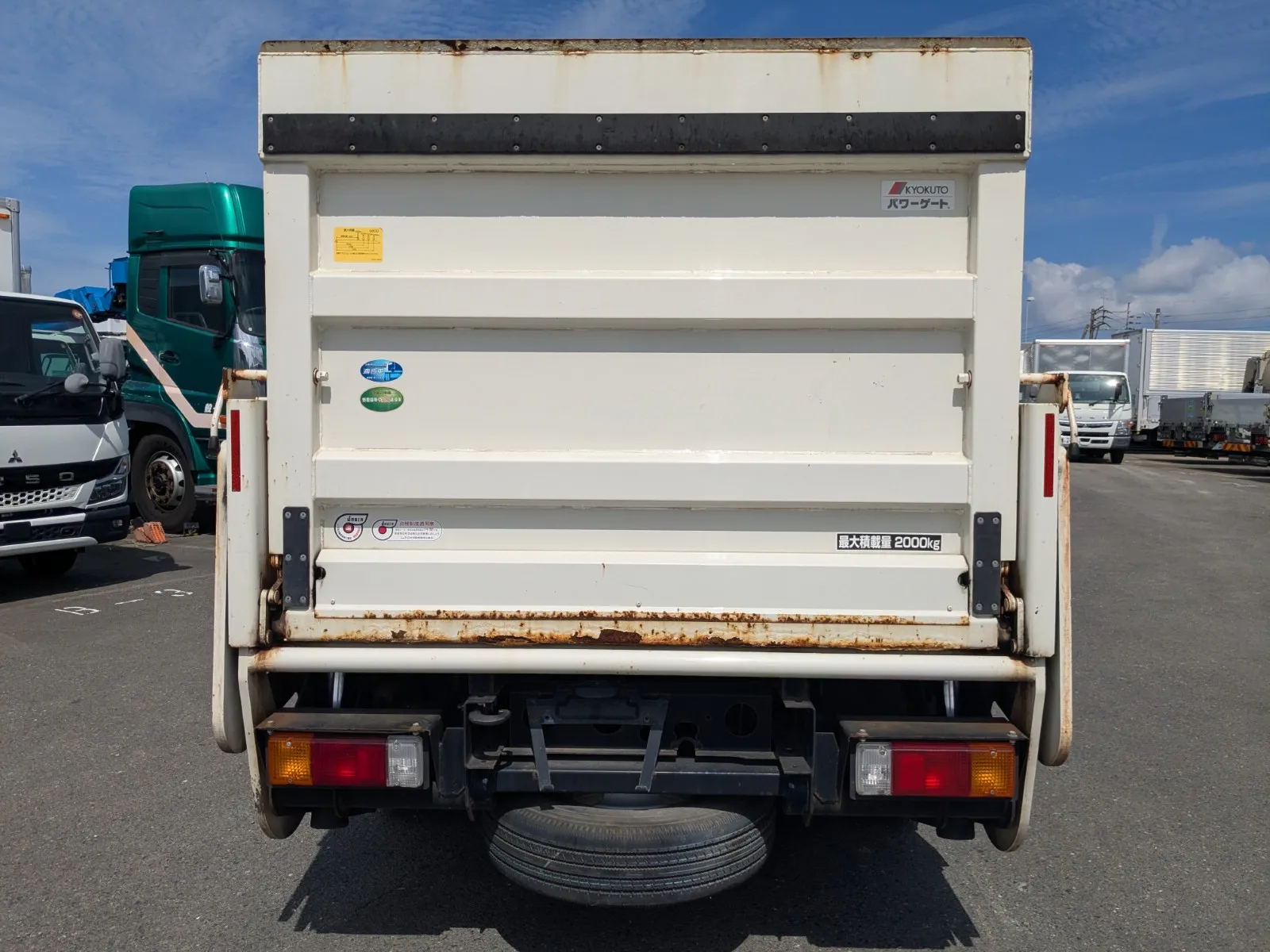 vehicle_image_20260803095808NZlpQmc8KE.webp