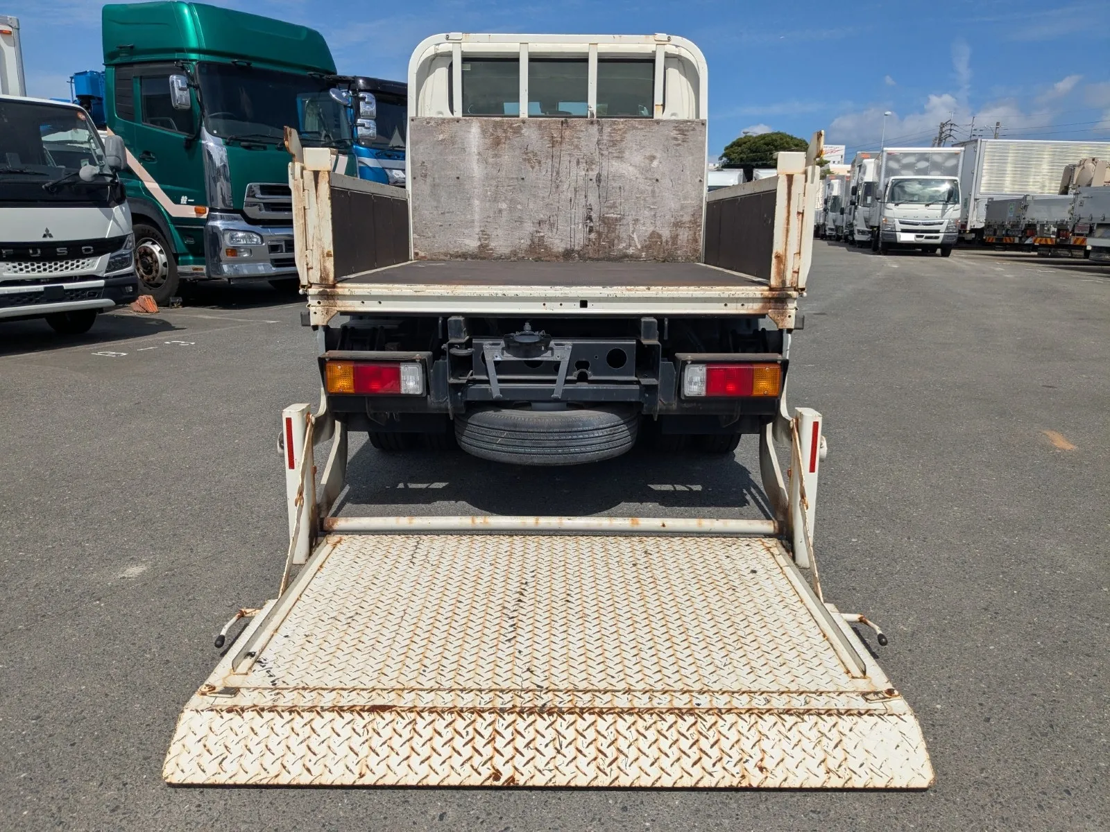 vehicle_image_20260803095809ia6qHg9JdV.webp