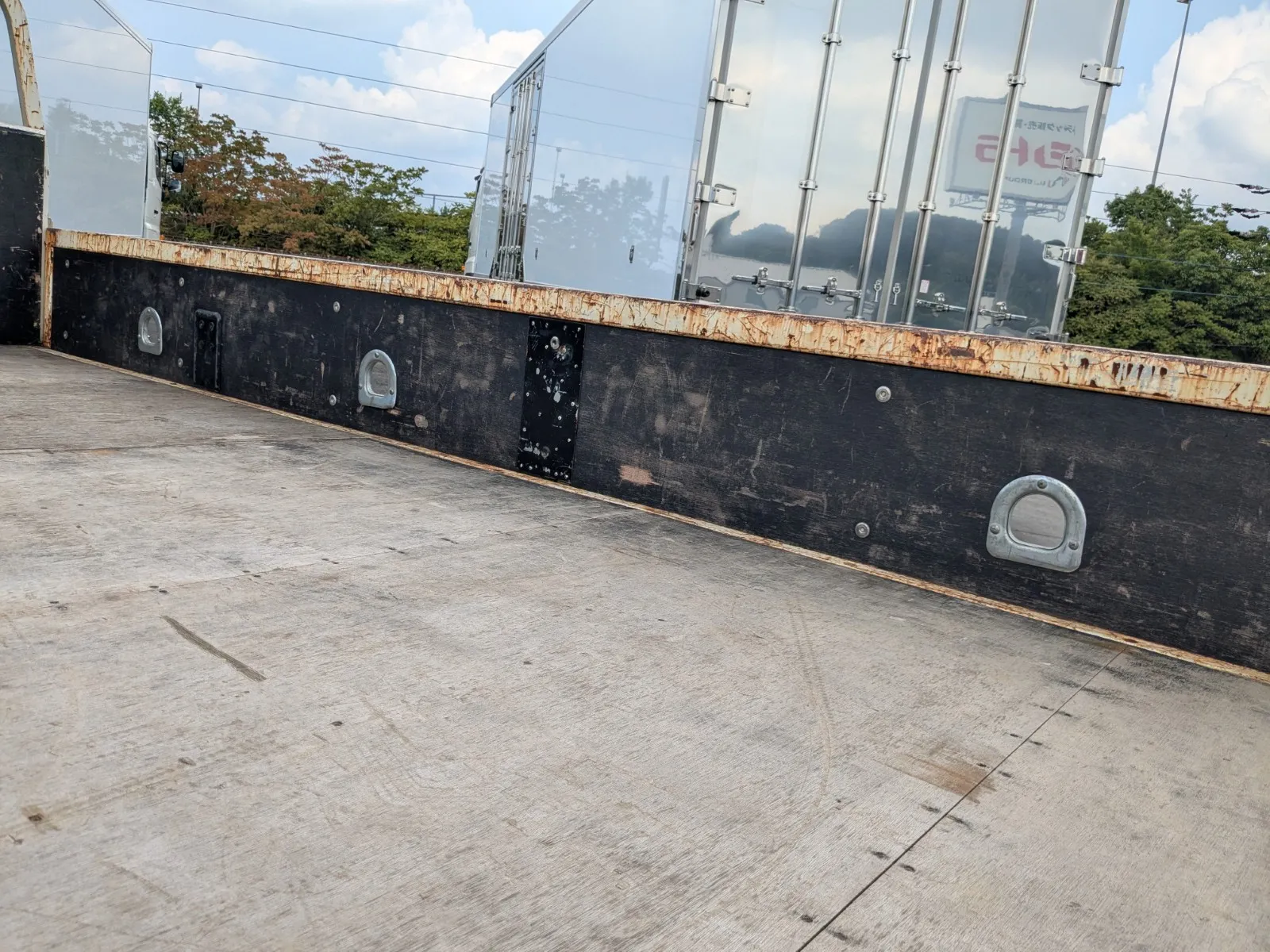 vehicle_image_20260805110609Un9Q66np8K.webp