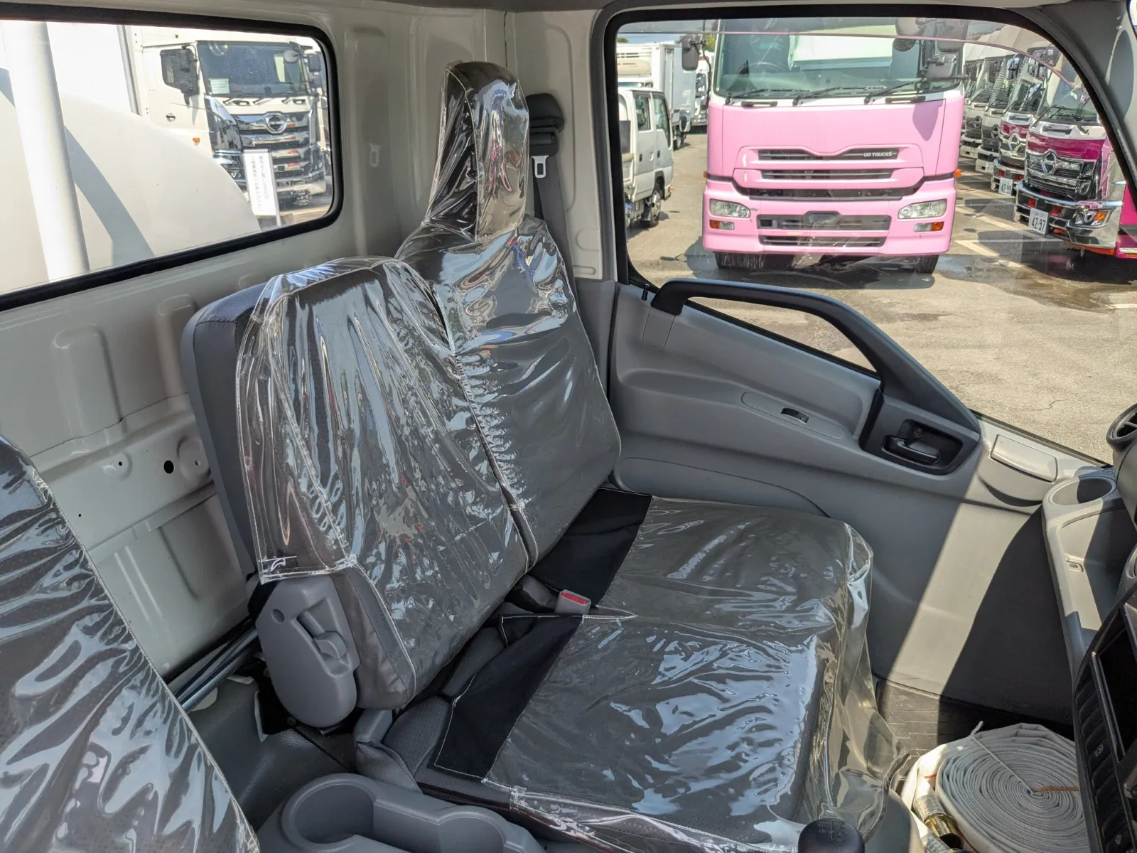 vehicle_image_20260727144532rYKltgET0C.webp