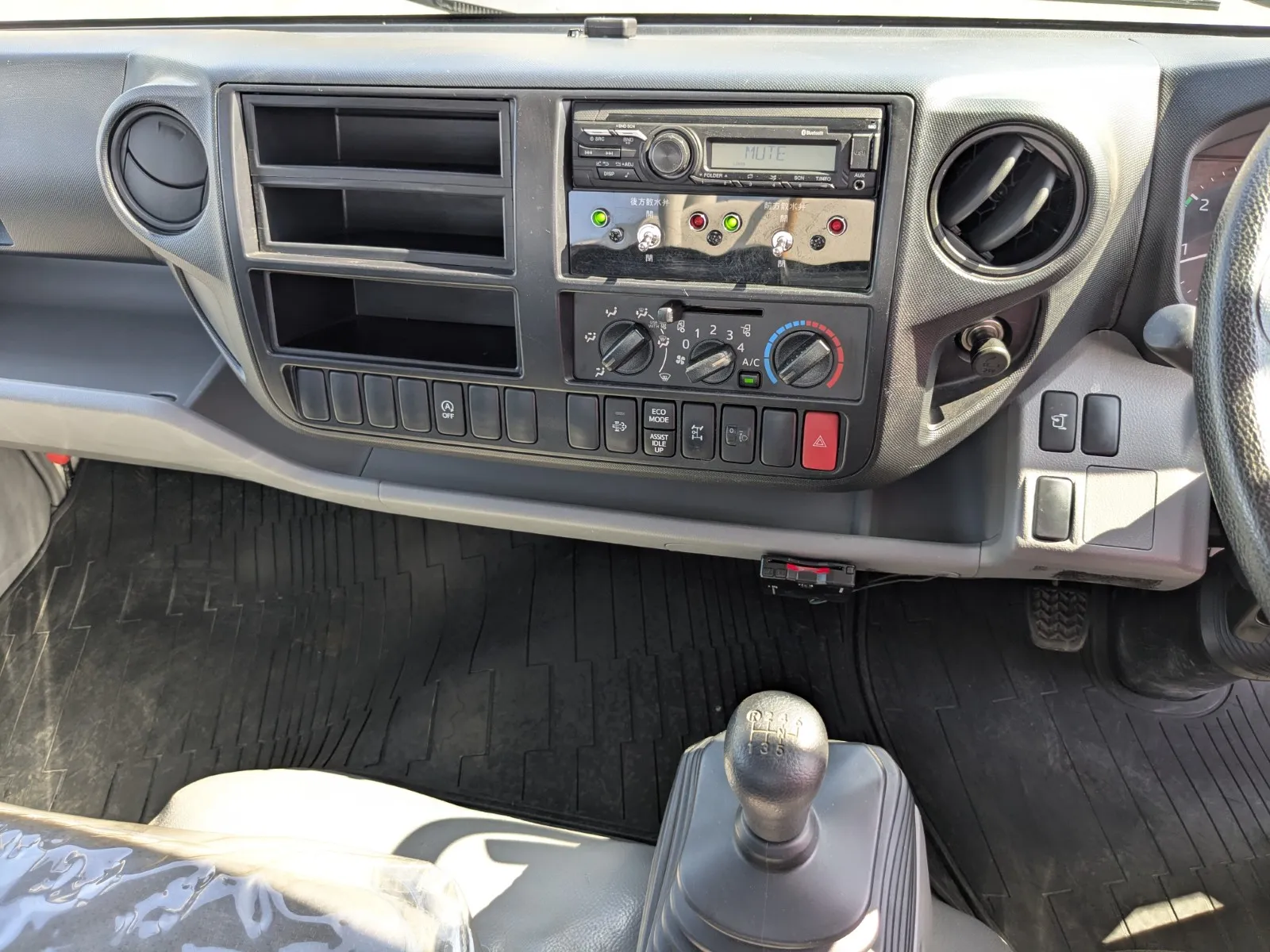 vehicle_image_20260731095432ft2mS7Hqrz.webp