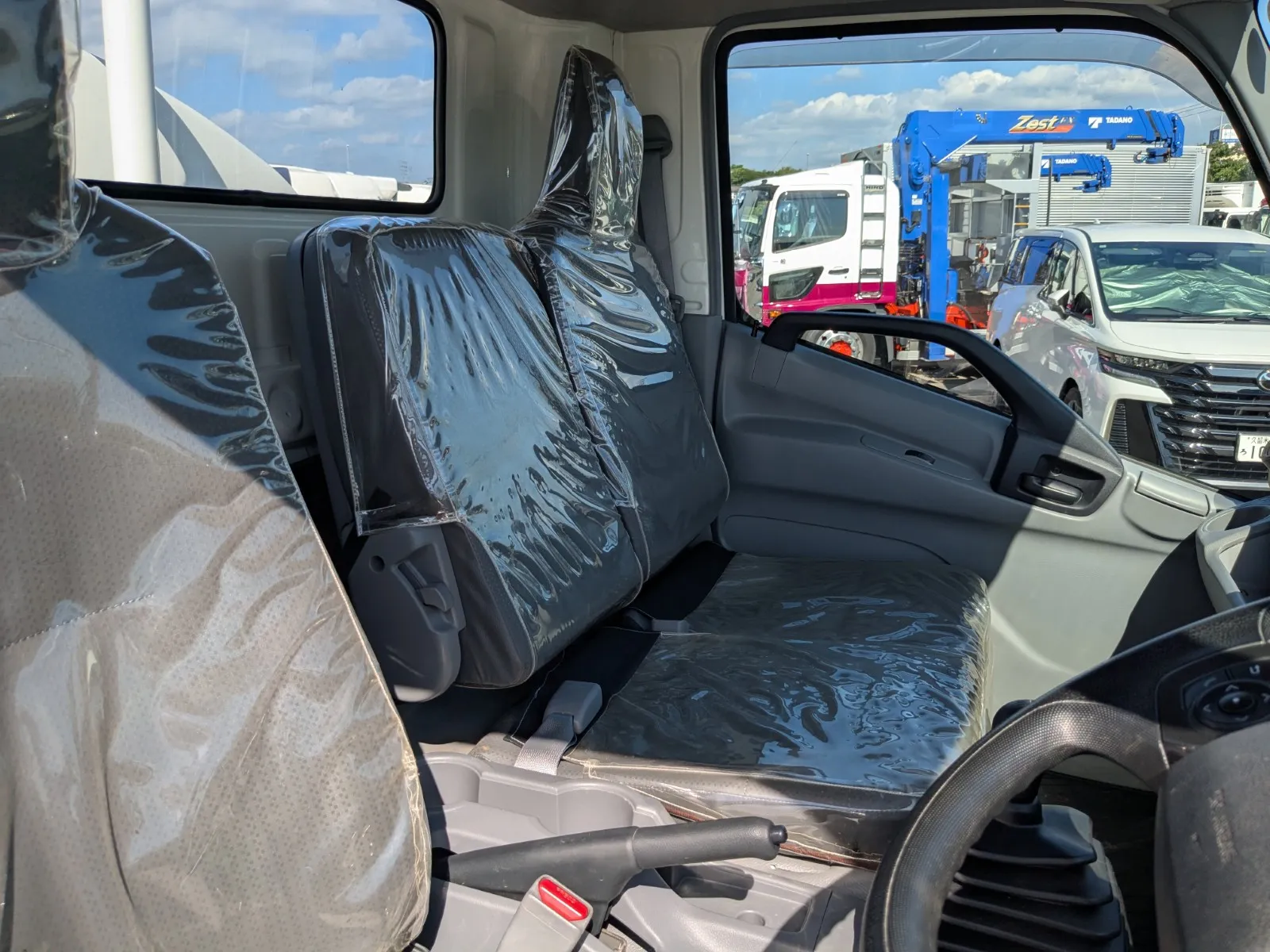 vehicle_image_20260731095432xOgr4GAB2f.webp