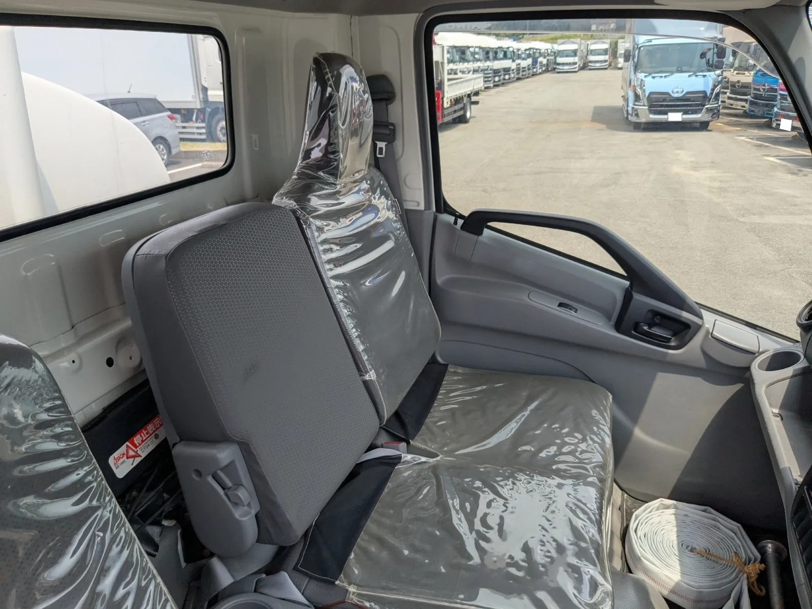 vehicle_image_20260805104203yEnL0fNoff.webp
