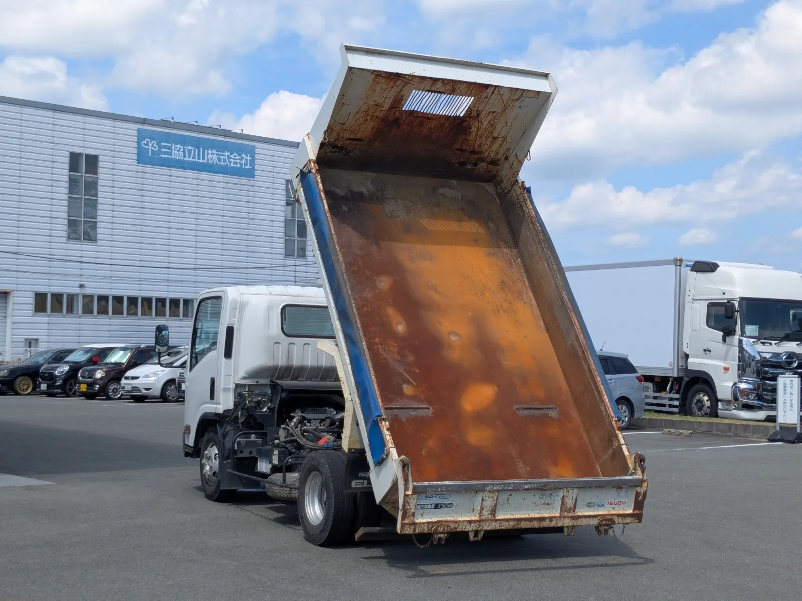 vehicle_image_20260731100755ScqNCahPCE.webp