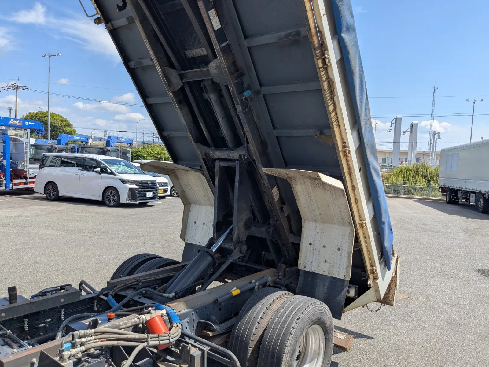 vehicle_image_2026073110075604xHjFxMdr.webp