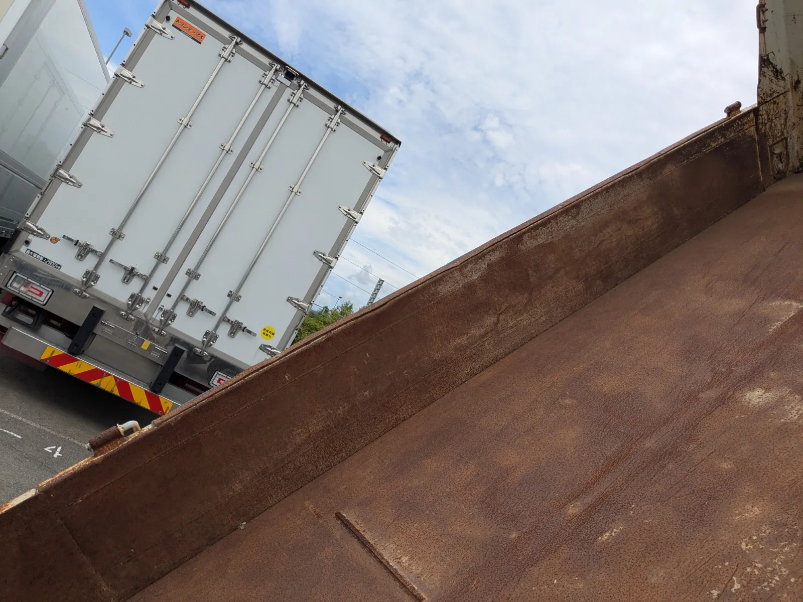 vehicle_image_20260803103535oviWihUK7r.webp