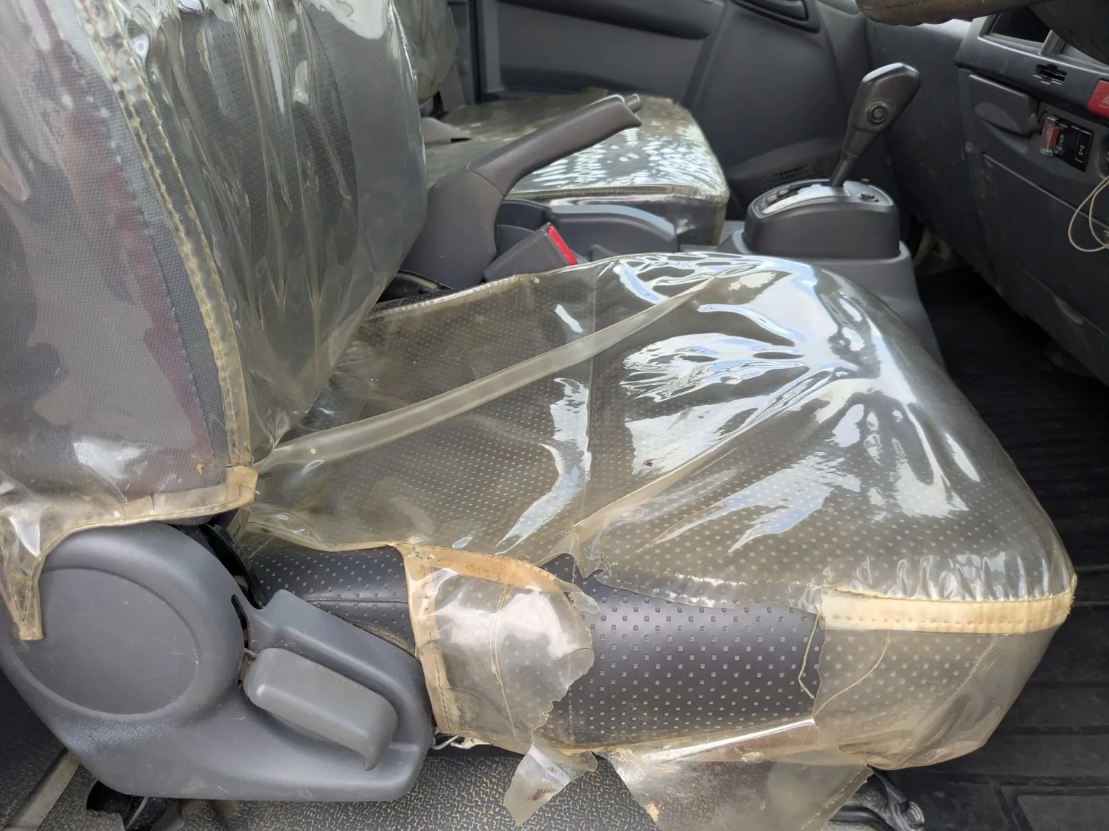 vehicle_image_20260803103542Ry2hb54HU6.webp