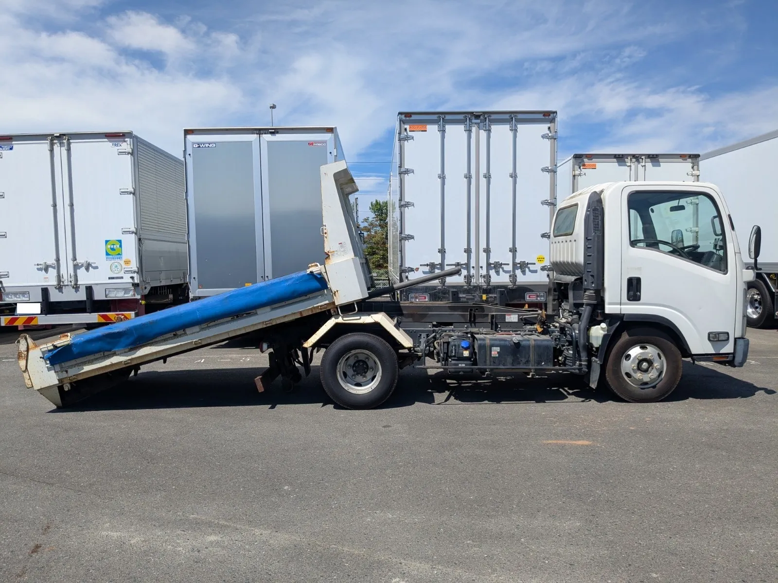 vehicle_image_20260803103551SXpCgbACKs.webp