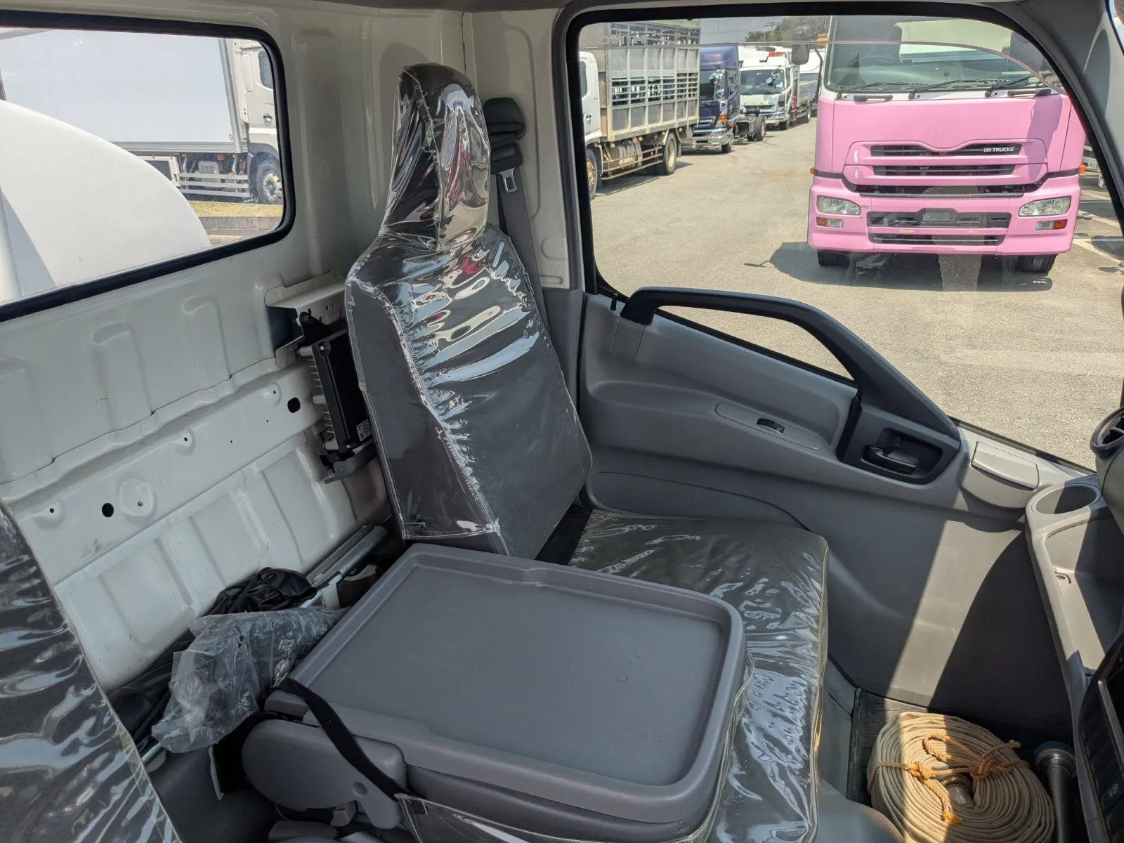 vehicle_image_202607271454228AxT8dWzzw.webp