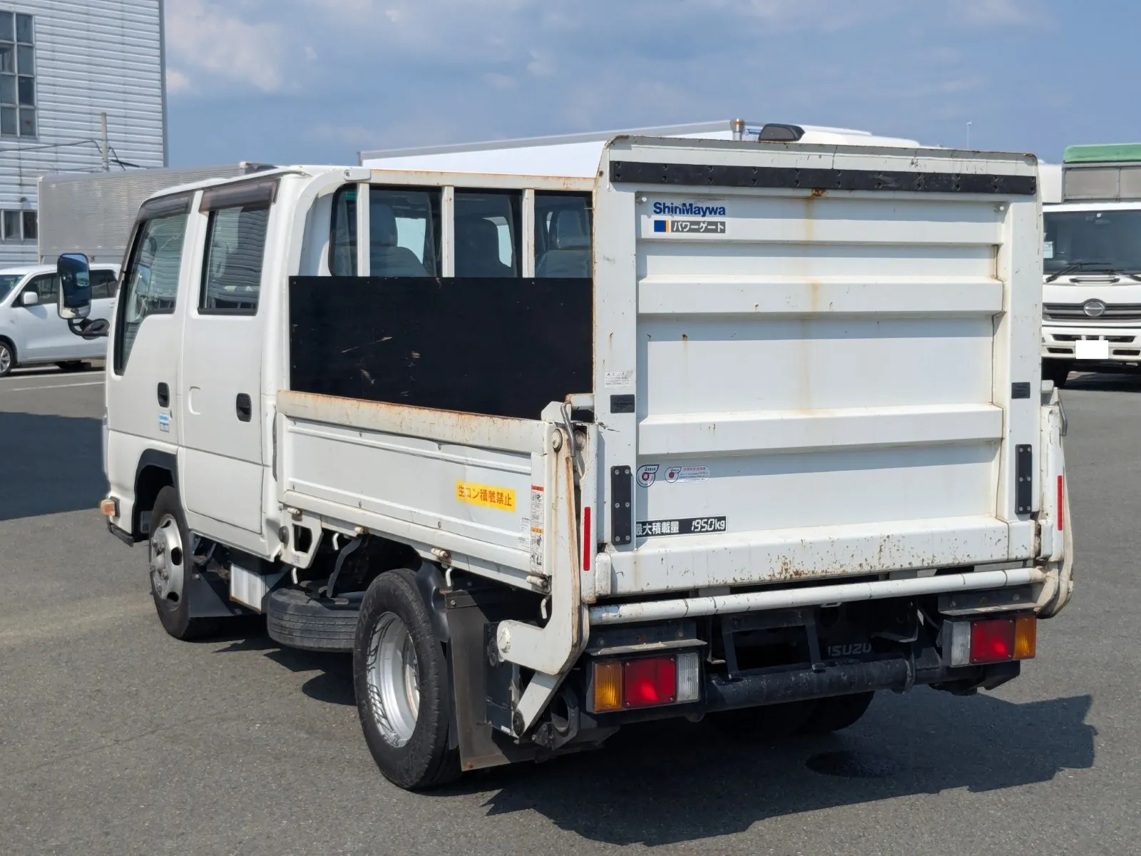 vehicle_image_20260727153848S7kUHCUIHS.webp