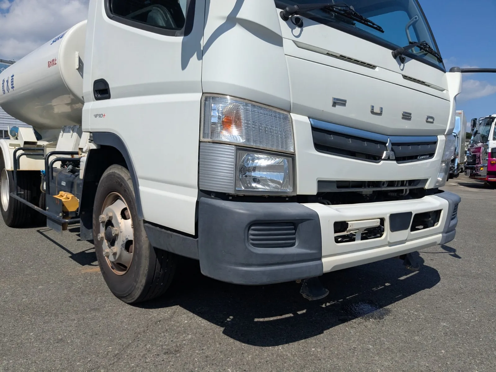 vehicle_image_202607311000239QC0bVzAQI.webp