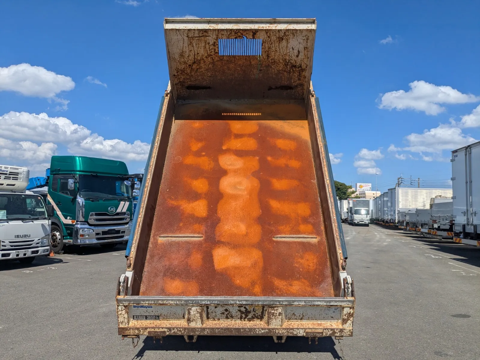 vehicle_image_20260810114234U1HlESNQFz.webp