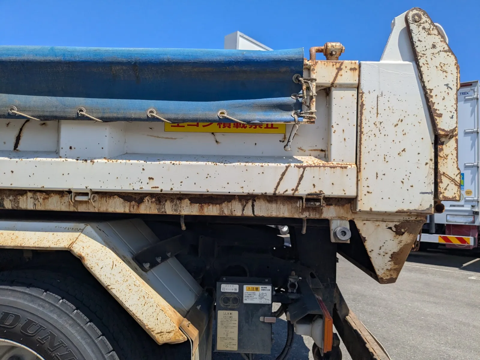 vehicle_image_20260810114243BvUhjOed0l.webp