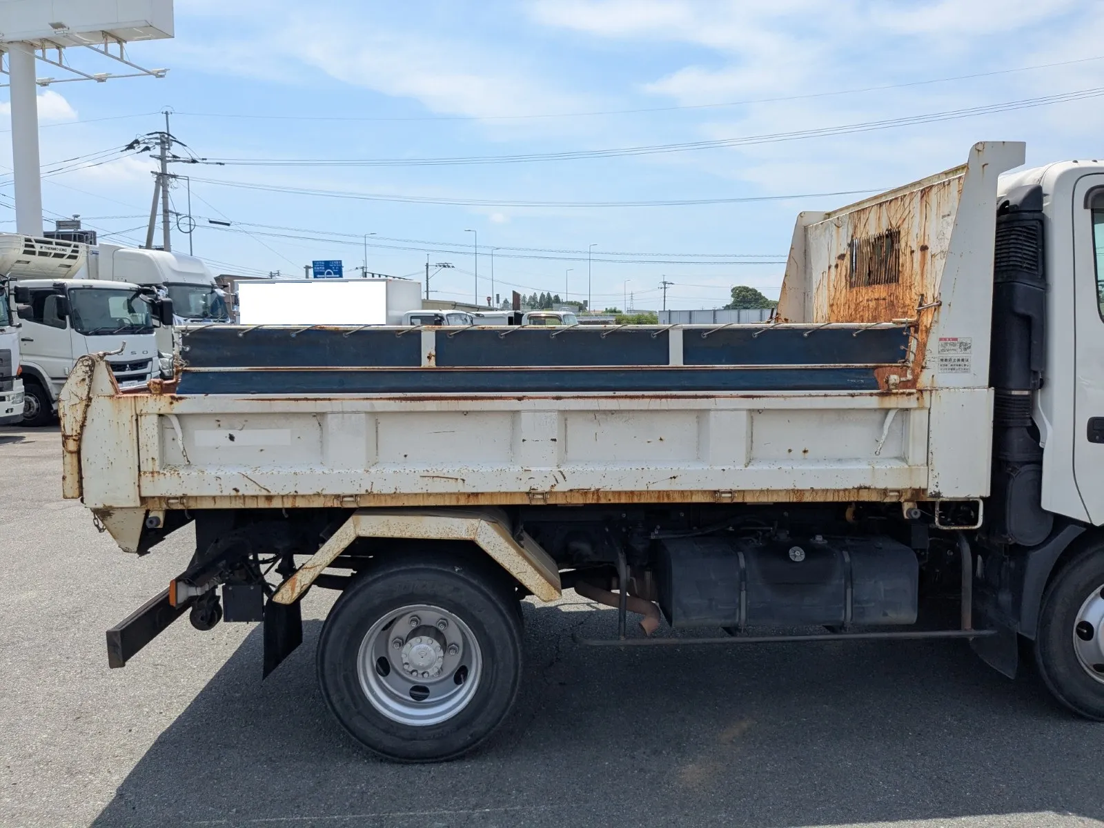 vehicle_image_20260803090225Y3yz8Xz1Xp.webp