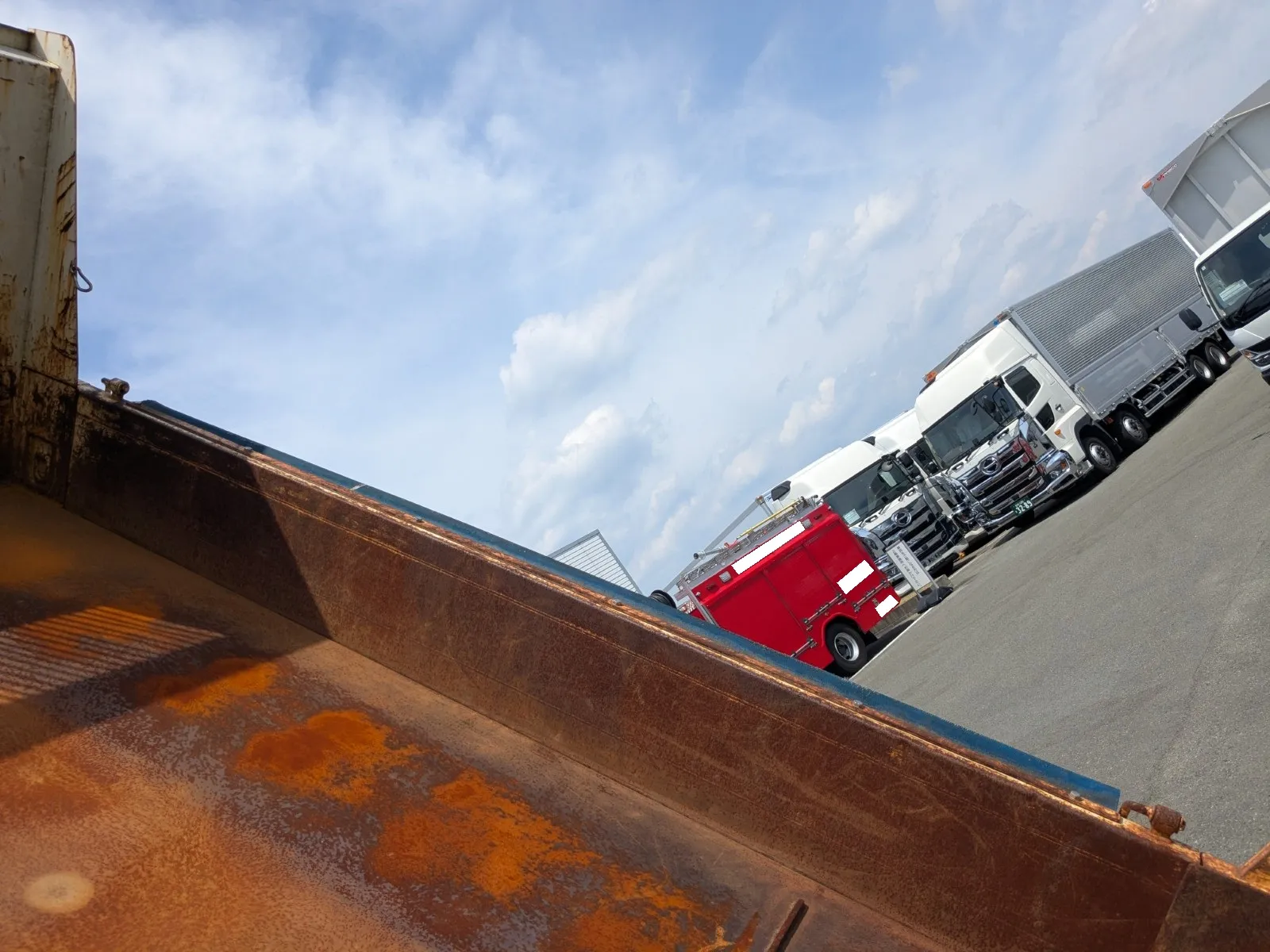 vehicle_image_20260803090232SBU95VVETX.webp
